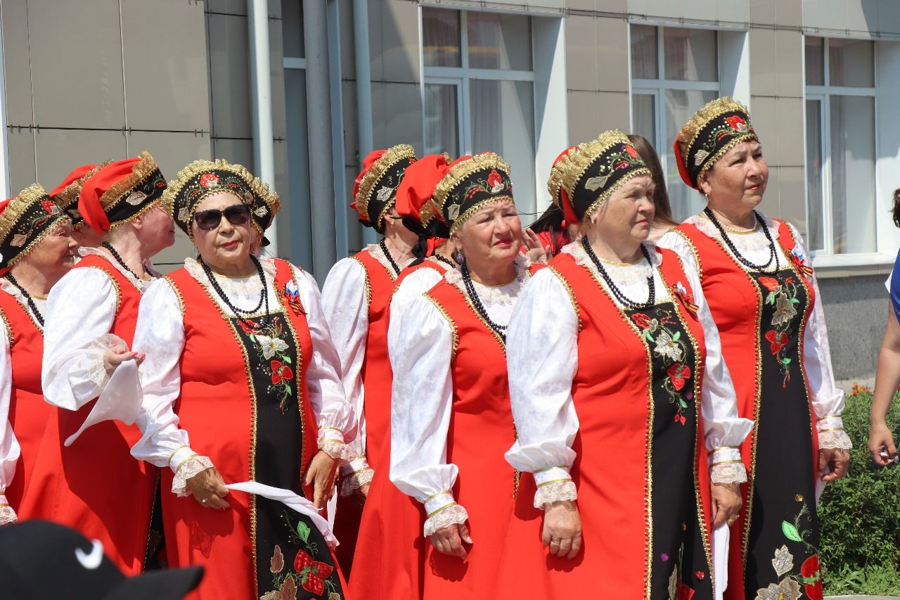 День России нурлатцы отпраздновали на центральной площади города