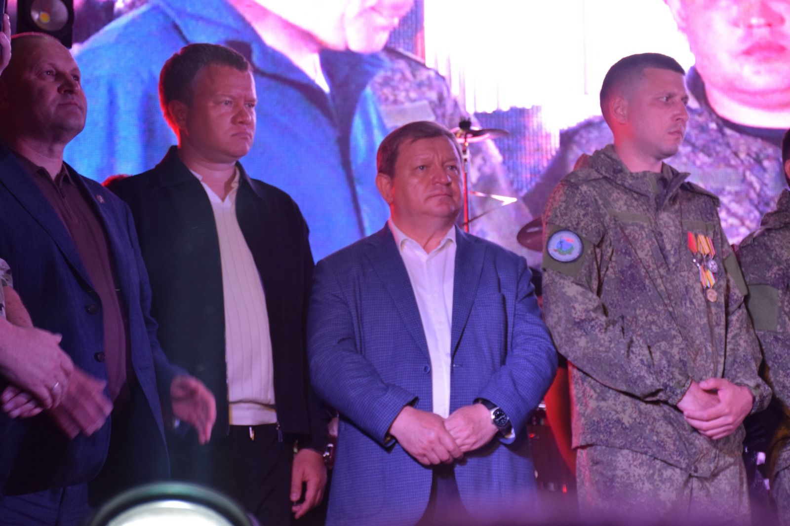 В Нурлате Фирдус Тямаев дал большой благотворительный концерт (+фоторепортаж)