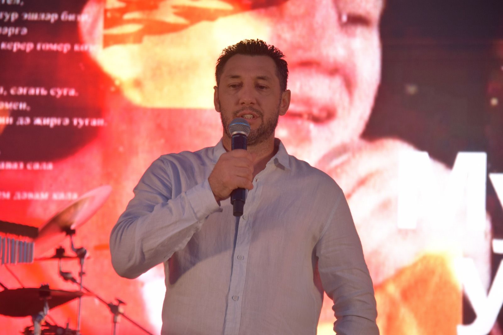 В Нурлате Фирдус Тямаев дал большой благотворительный концерт (+фоторепортаж)