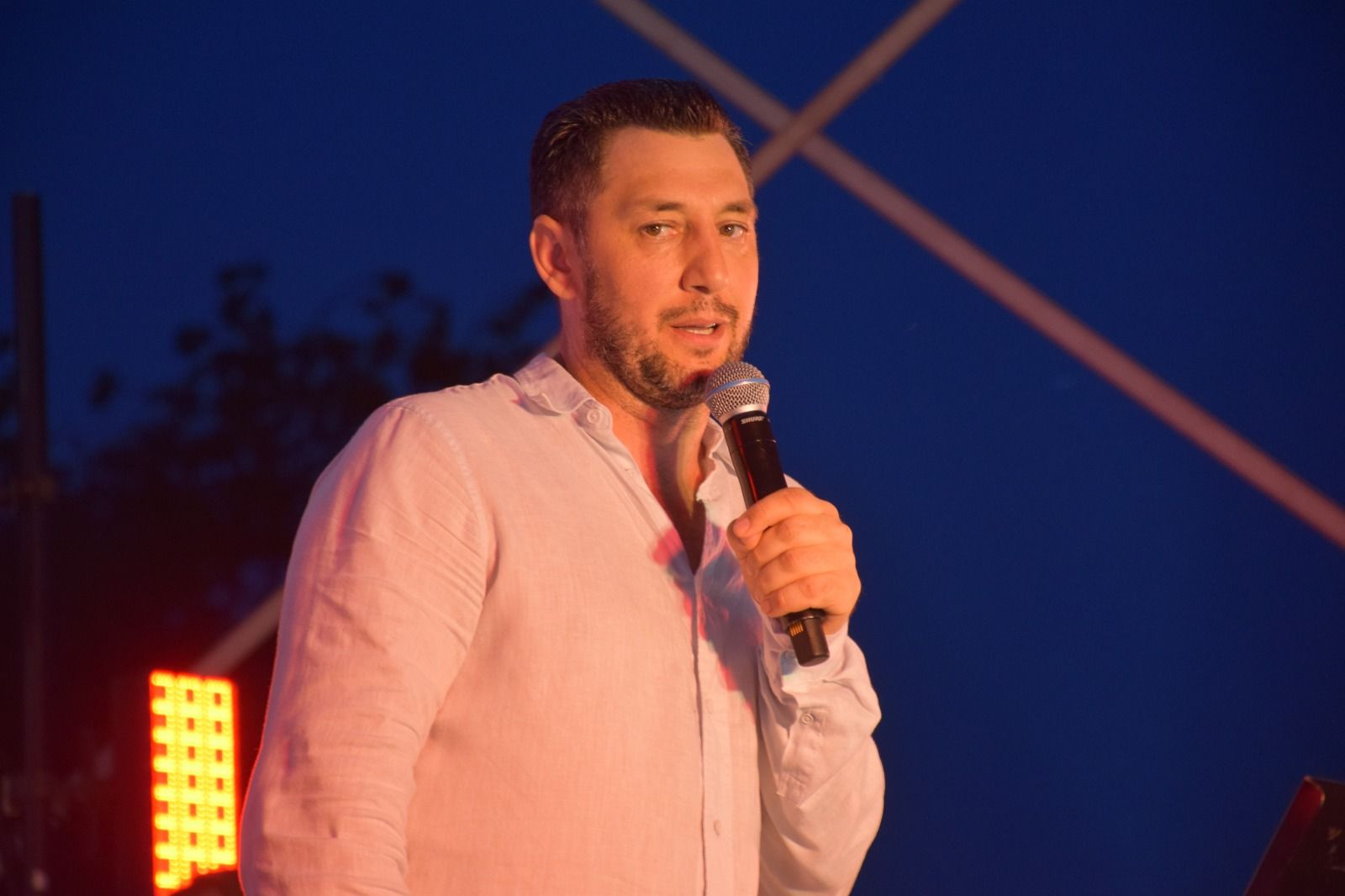 В Нурлате Фирдус Тямаев дал большой благотворительный концерт (+фоторепортаж)