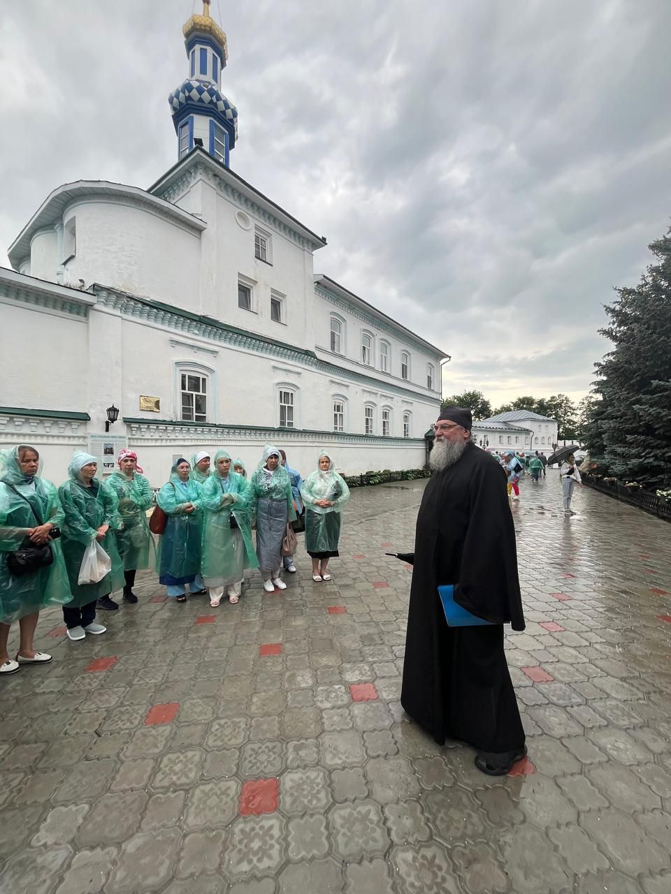Сотрудники ЦСОН «Гармония» посетили Раифский монастырь