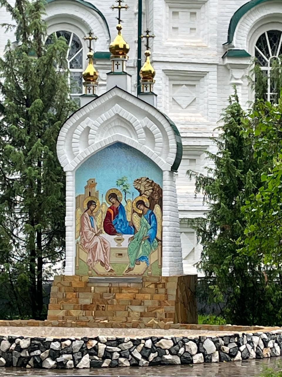 Сотрудники ЦСОН «Гармония» посетили Раифский монастырь