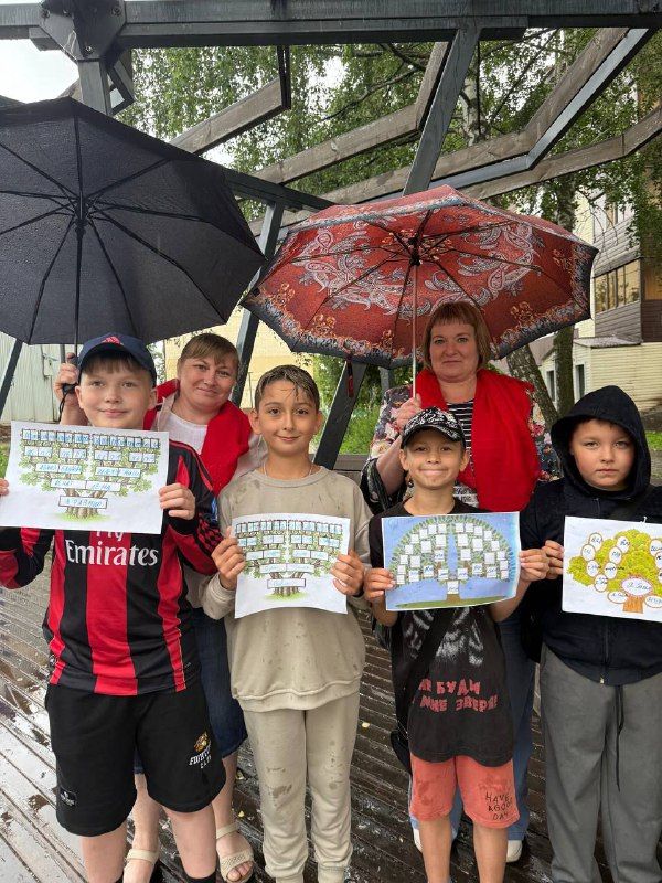 «Древо семьи»: в Нурлате дети создавали родословную под летним дождем