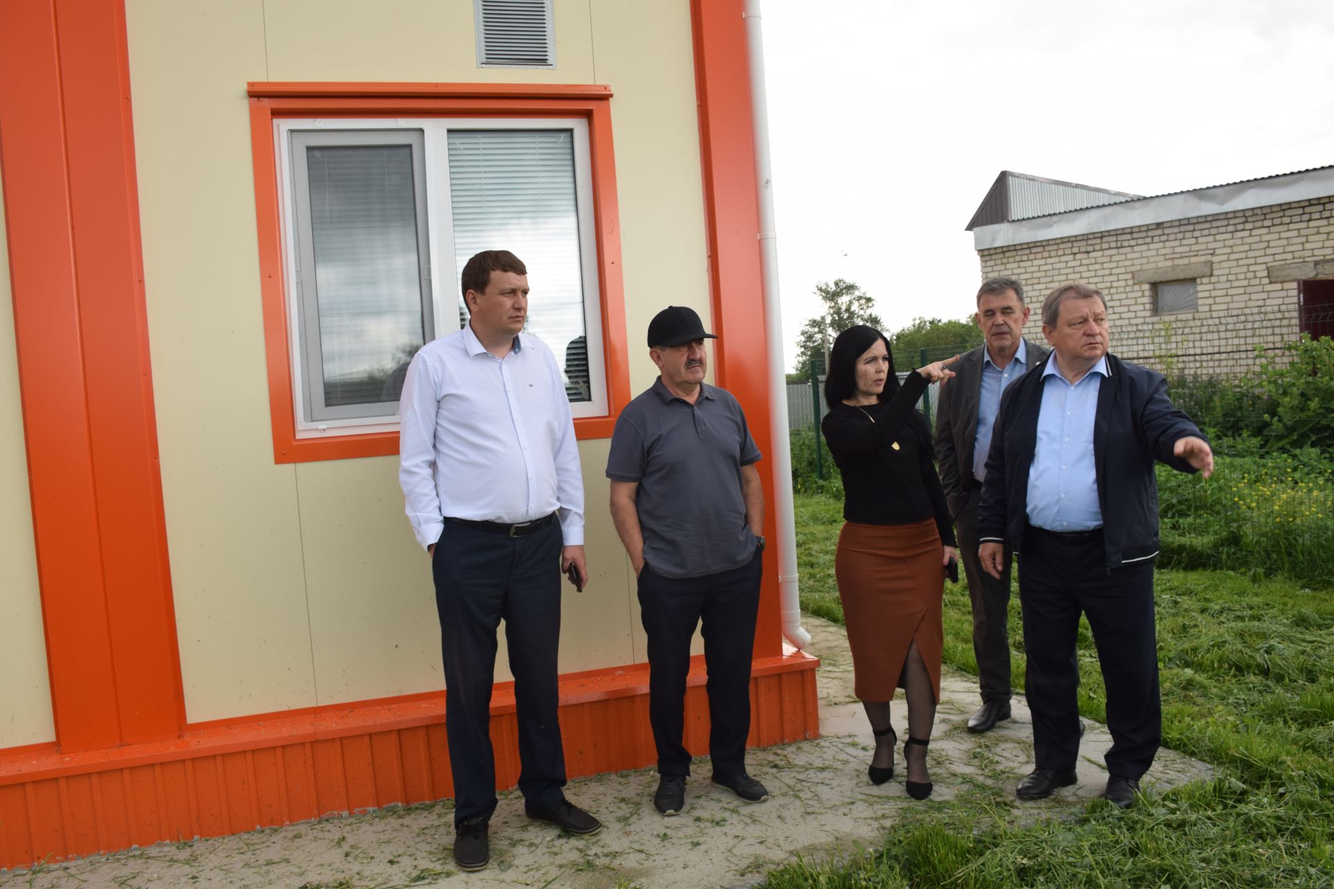 В Нурлате Дамир Ишкинеев осмотрел строящиеся фельдшерско-акушерские пункты