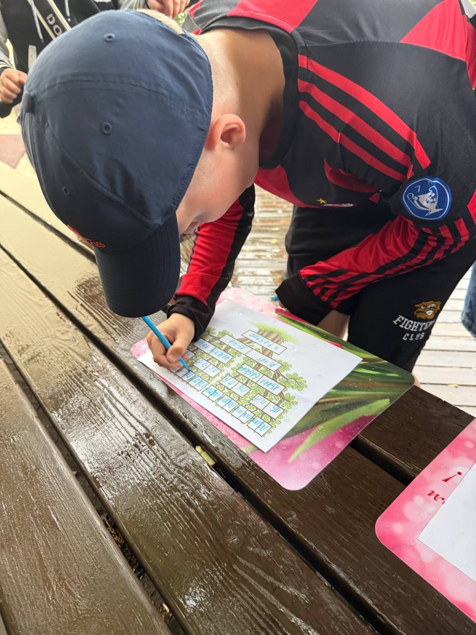 «Древо семьи»: в Нурлате дети создавали родословную под летним дождем