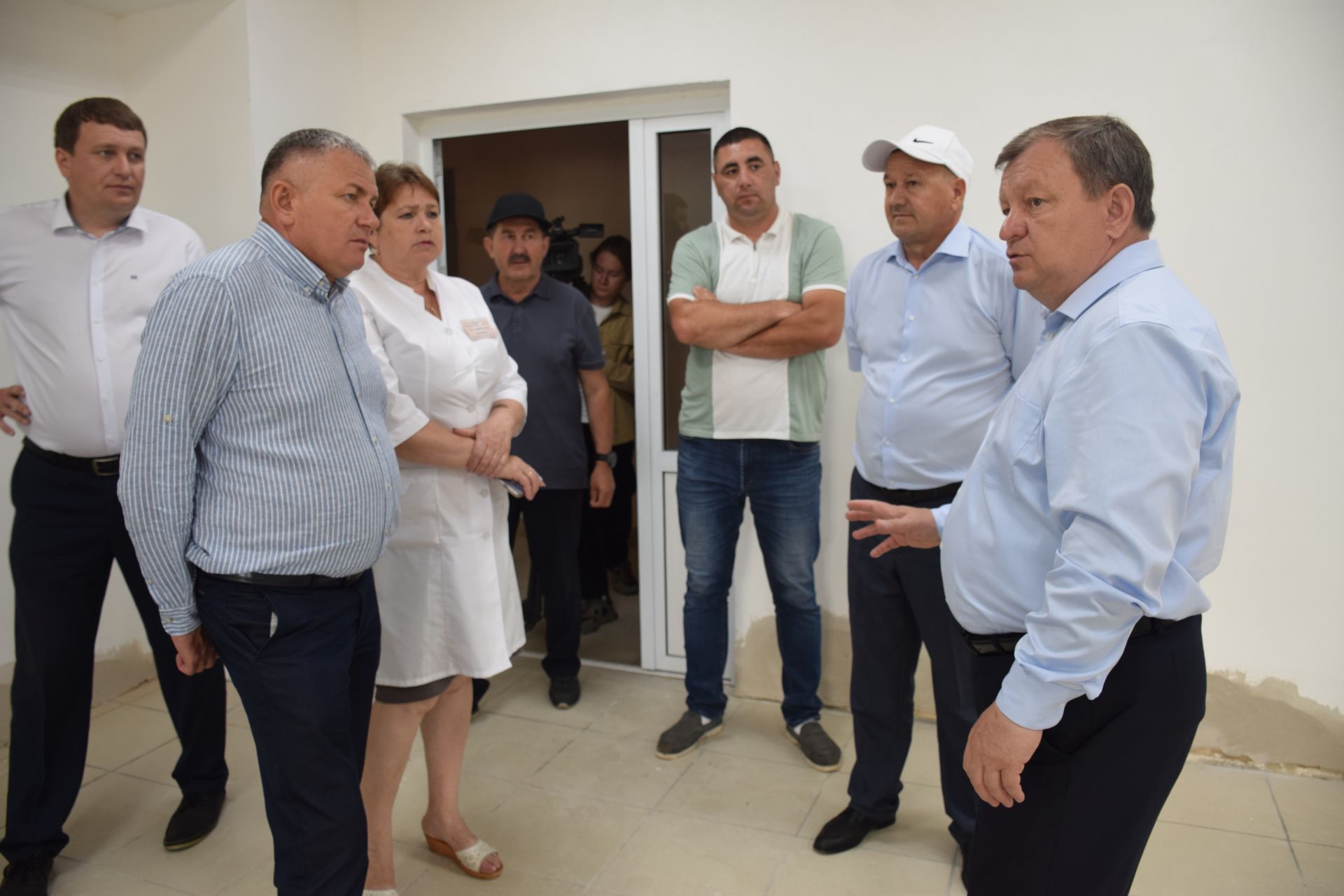 В Нурлате Дамир Ишкинеев осмотрел строящиеся фельдшерско-акушерские пункты