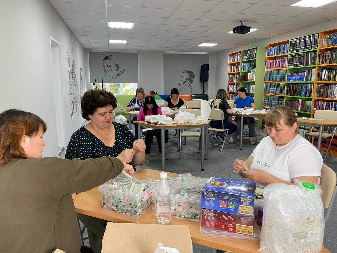 Нурлатские библиотекари изготовили 333 комплекта сухого душа для бойцов