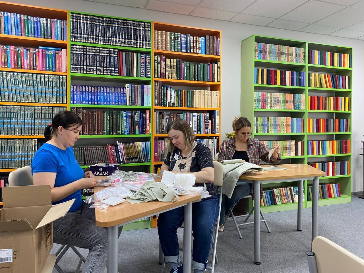 Нурлатские библиотекари изготовили 333 комплекта сухого душа для бойцов