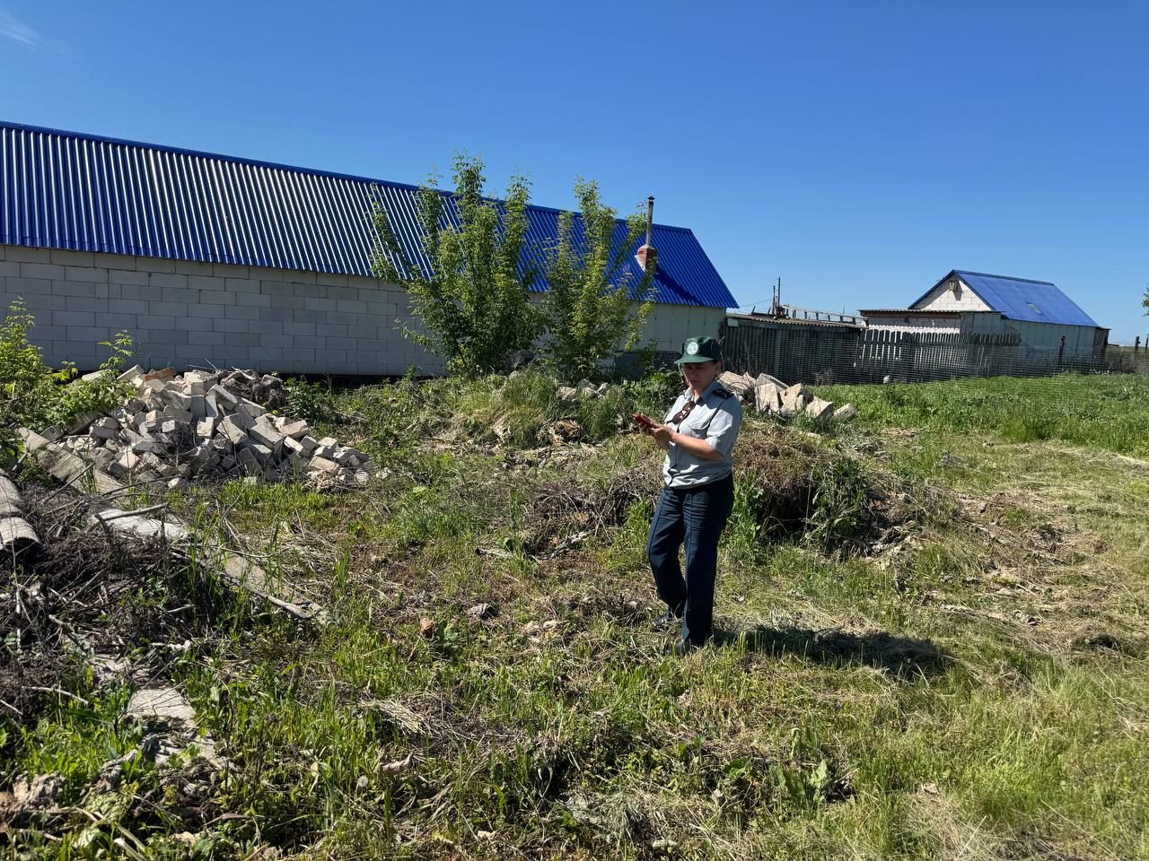 Проверка дорог Нурлатского района выявила несанкционированные свалки