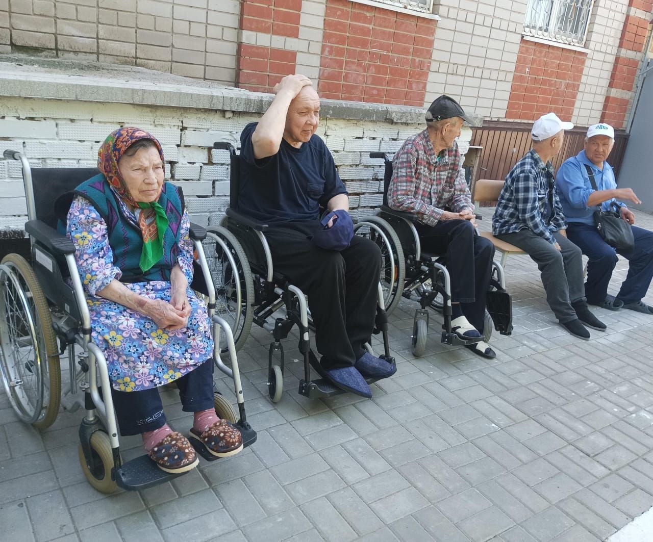 Возрастные изменения: как старение влияет на память, речь и мышление