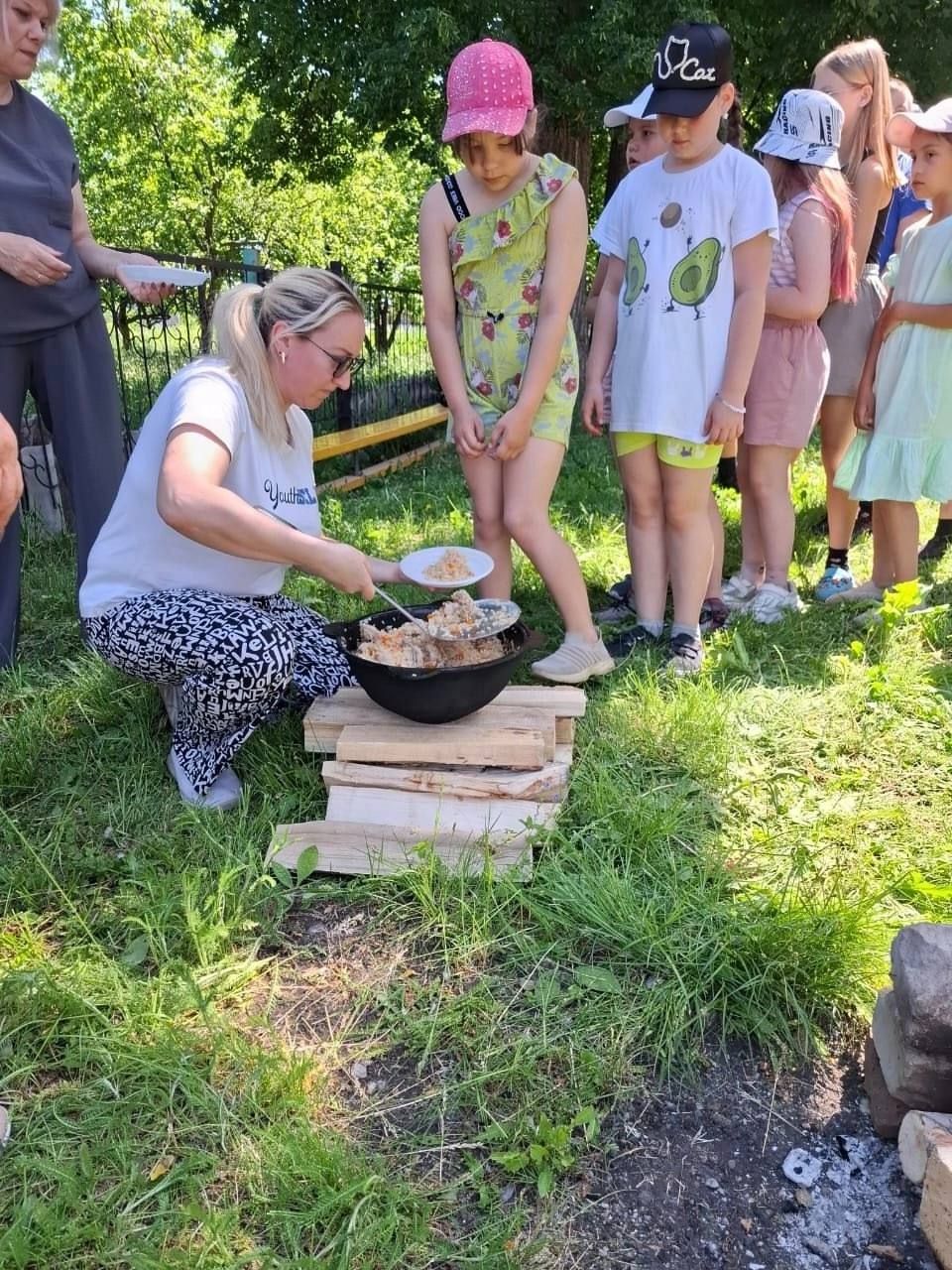 «Здравствуй, лето!» – праздник для детей в Мамыковской школе