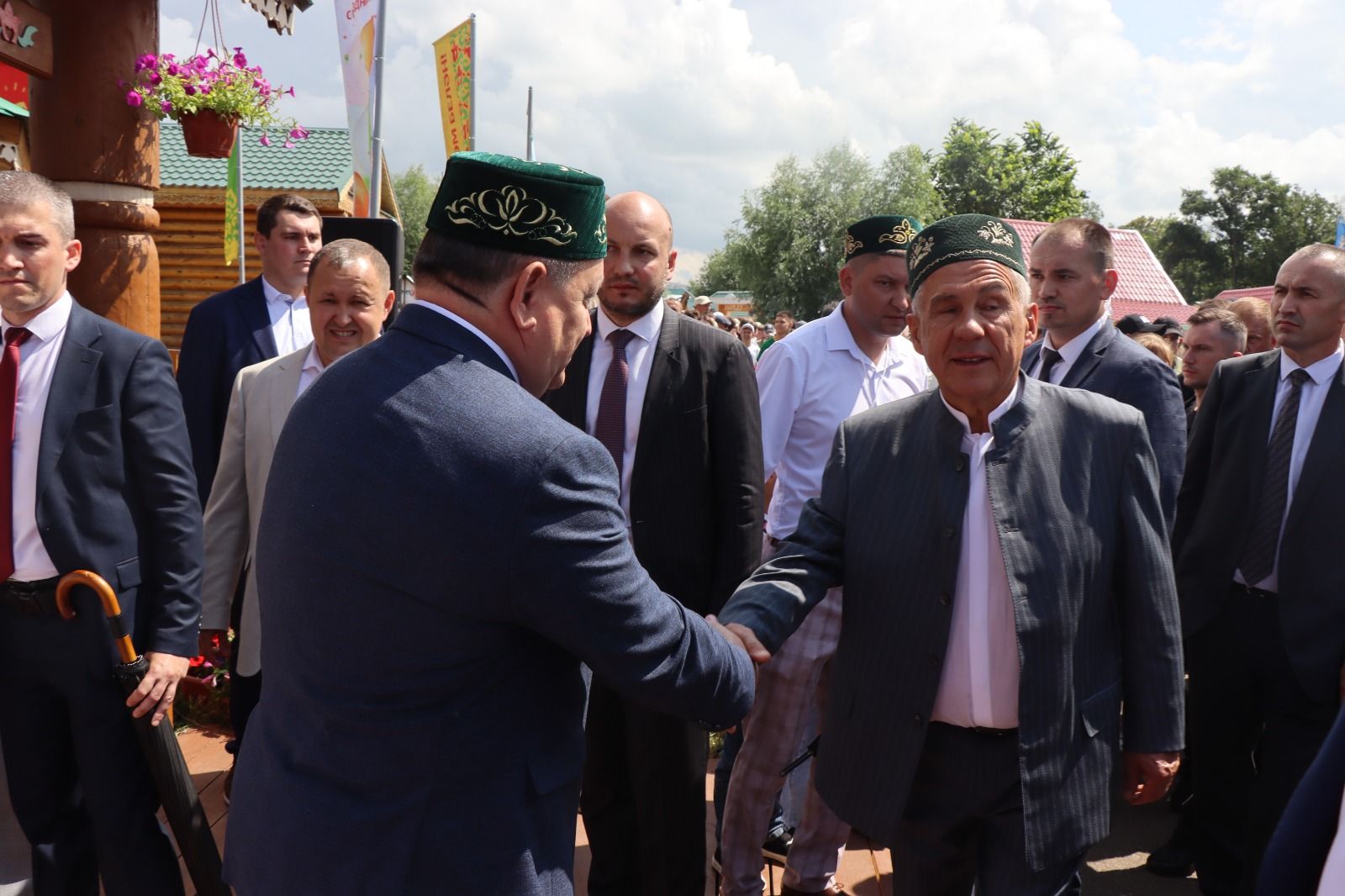 Нурлатское подворье на казанском Сабантуе посетил Раис Татарстана (+ фоторепортаж)