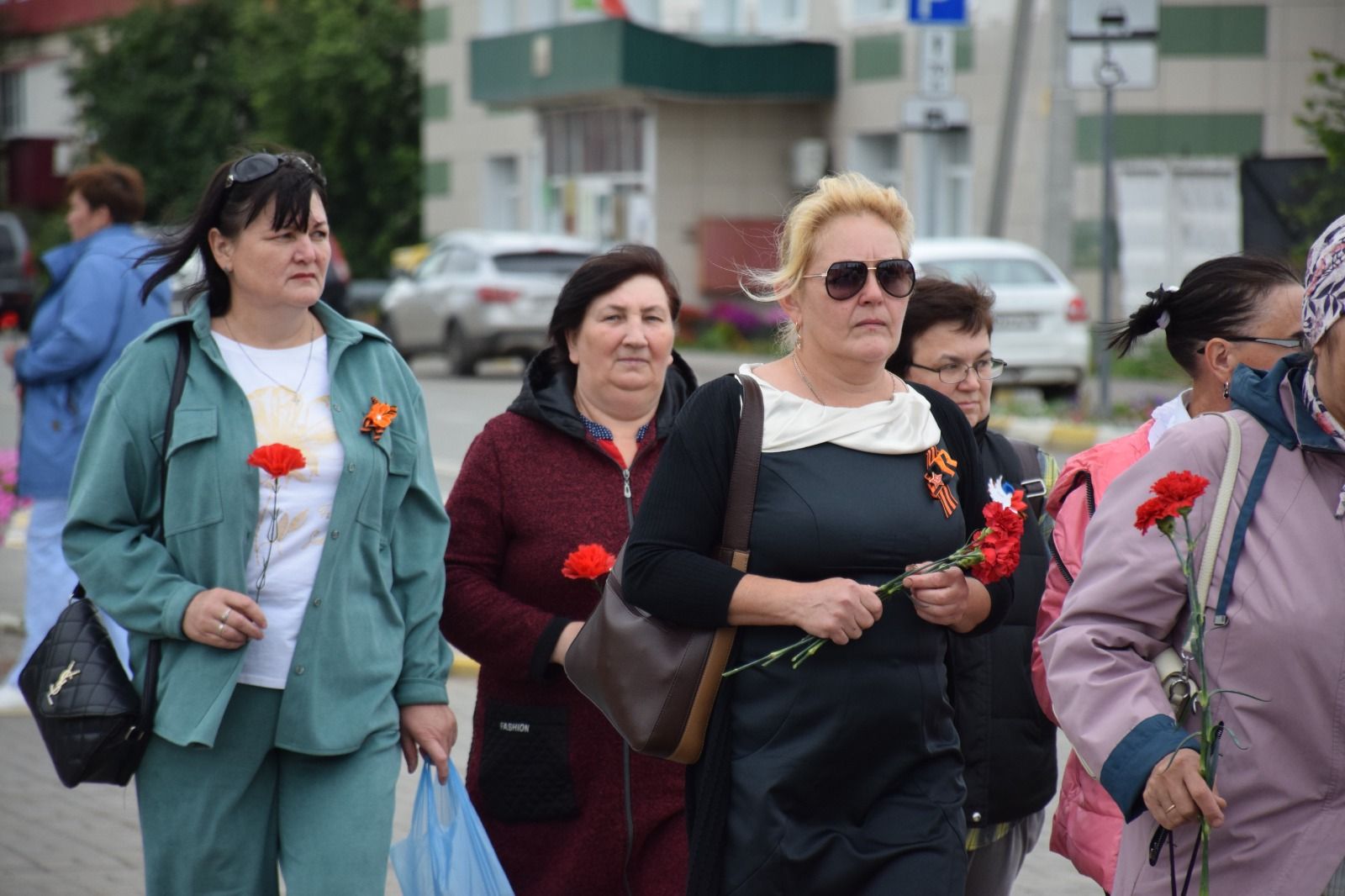В День памяти и скорби в Нурлате прошел траурный митинг (+ фоторепортаж)