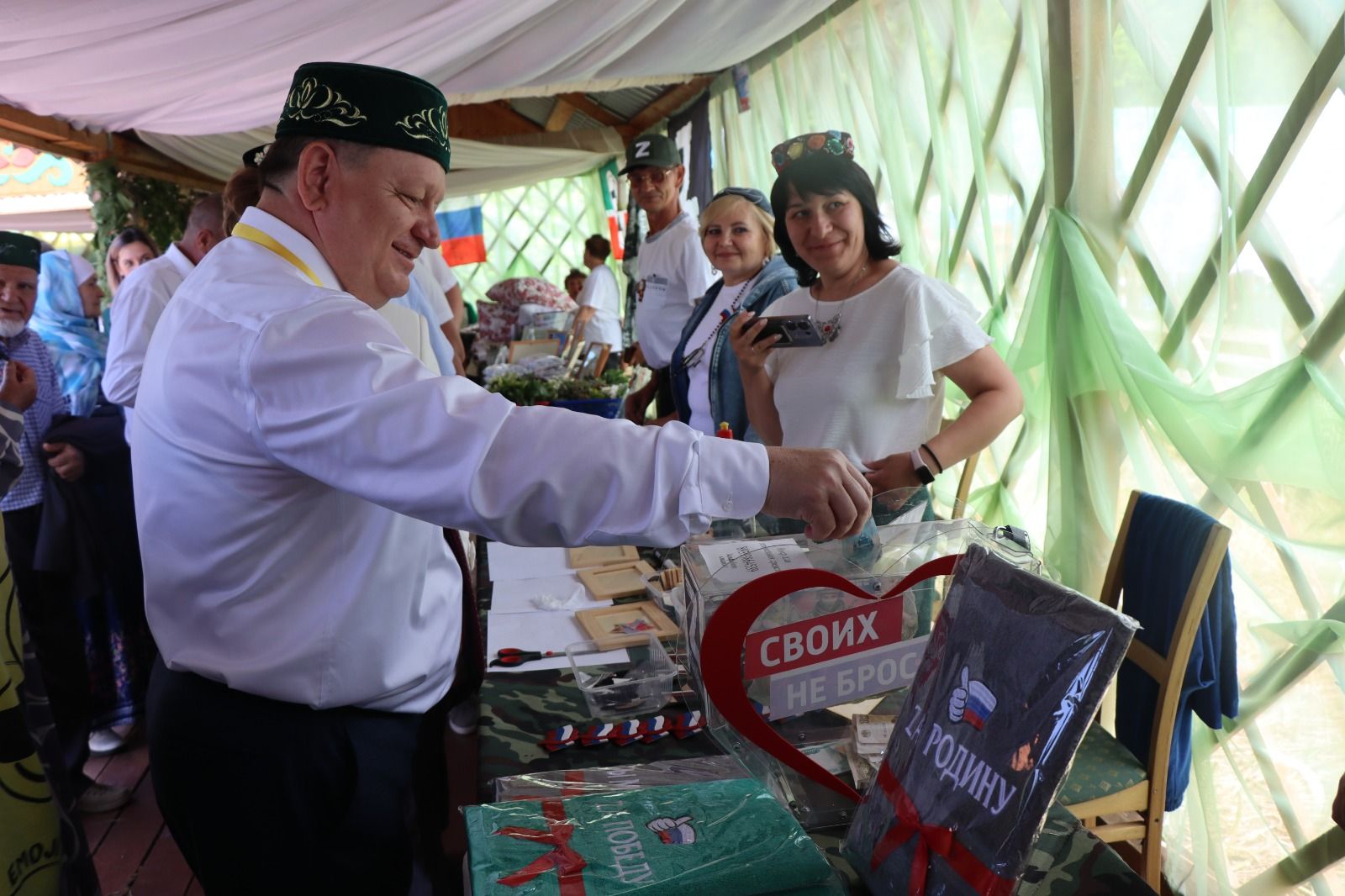 Нурлатское подворье на казанском Сабантуе посетил Раис Татарстана (+ фоторепортаж)