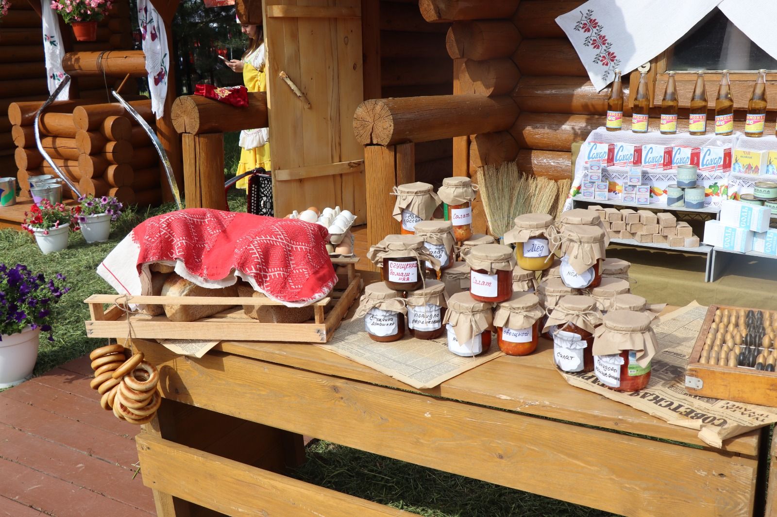 Нурлатское подворье на казанском Сабантуе посетил Раис Татарстана (+ фоторепортаж)