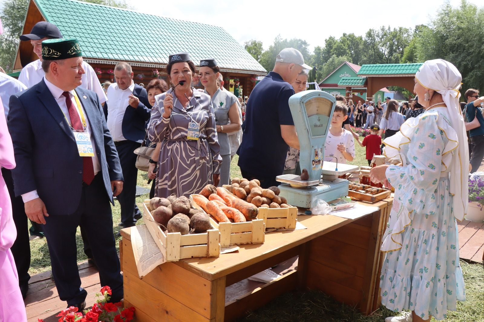 Нурлатское подворье на казанском Сабантуе посетил Раис Татарстана (+ фоторепортаж)