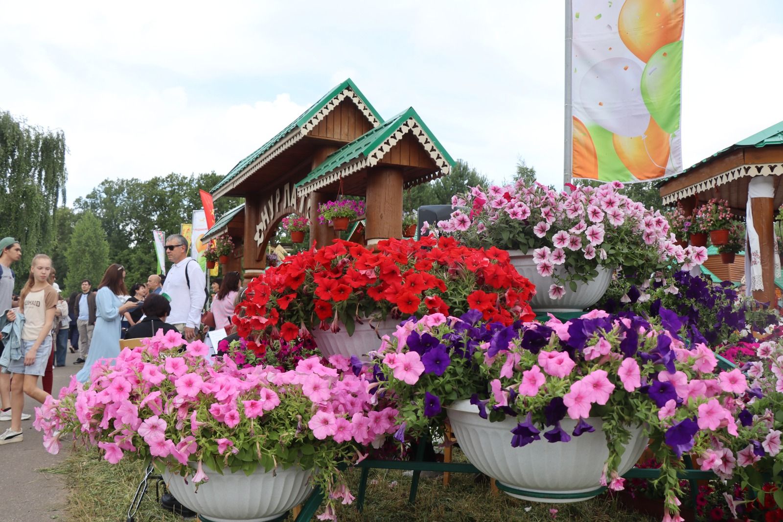 Нурлатское подворье на казанском Сабантуе посетил Раис Татарстана (+ фоторепортаж)