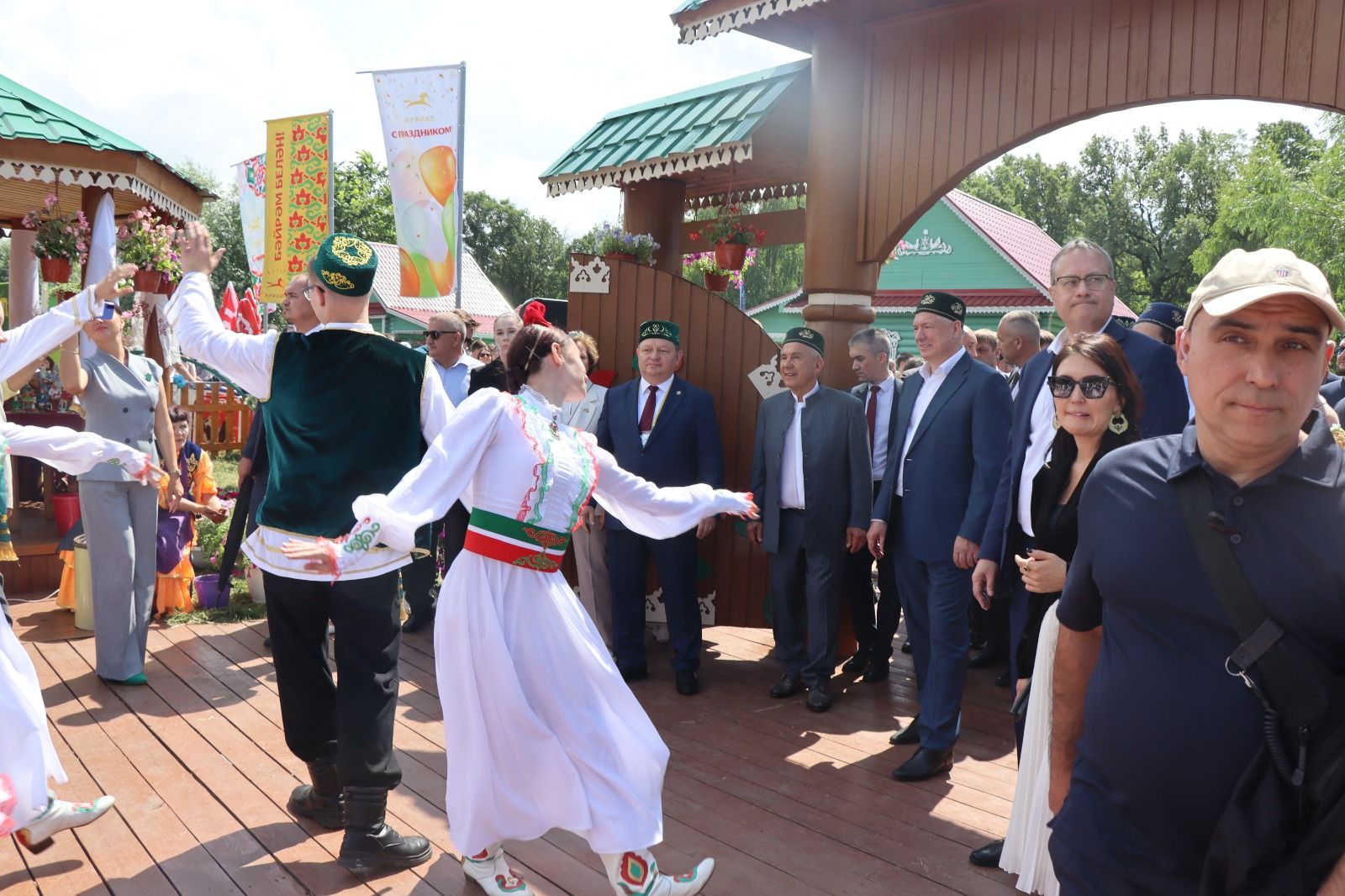 Нурлатское подворье на казанском Сабантуе посетил Раис Татарстана (+ фоторепортаж)