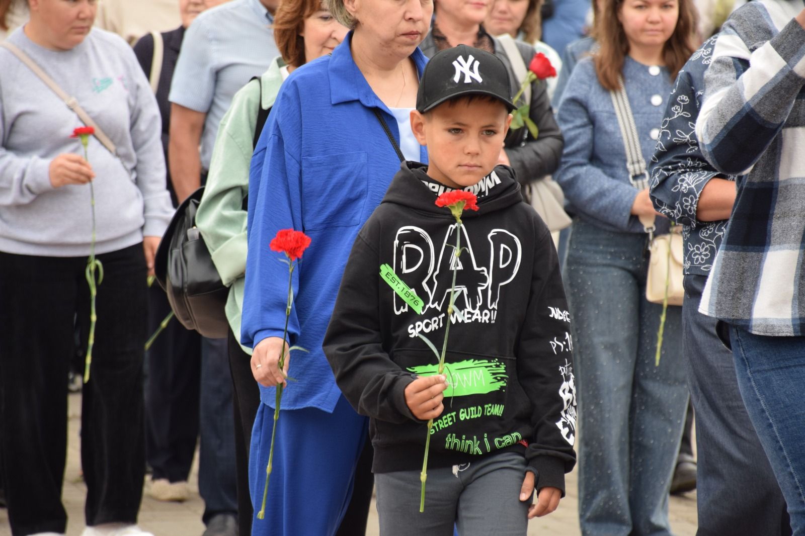 В День памяти и скорби в Нурлате прошел траурный митинг (+ фоторепортаж)