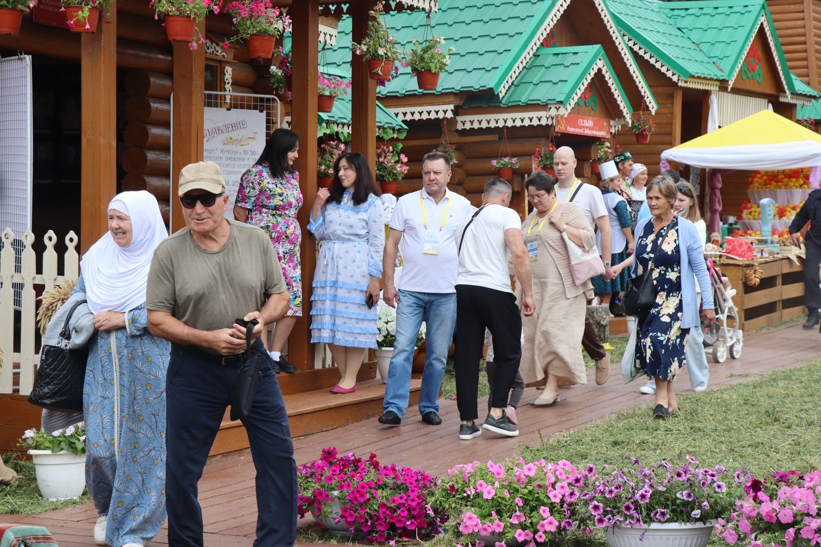 Нурлатское подворье на казанском Сабантуе посетил Раис Татарстана (+ фоторепортаж)