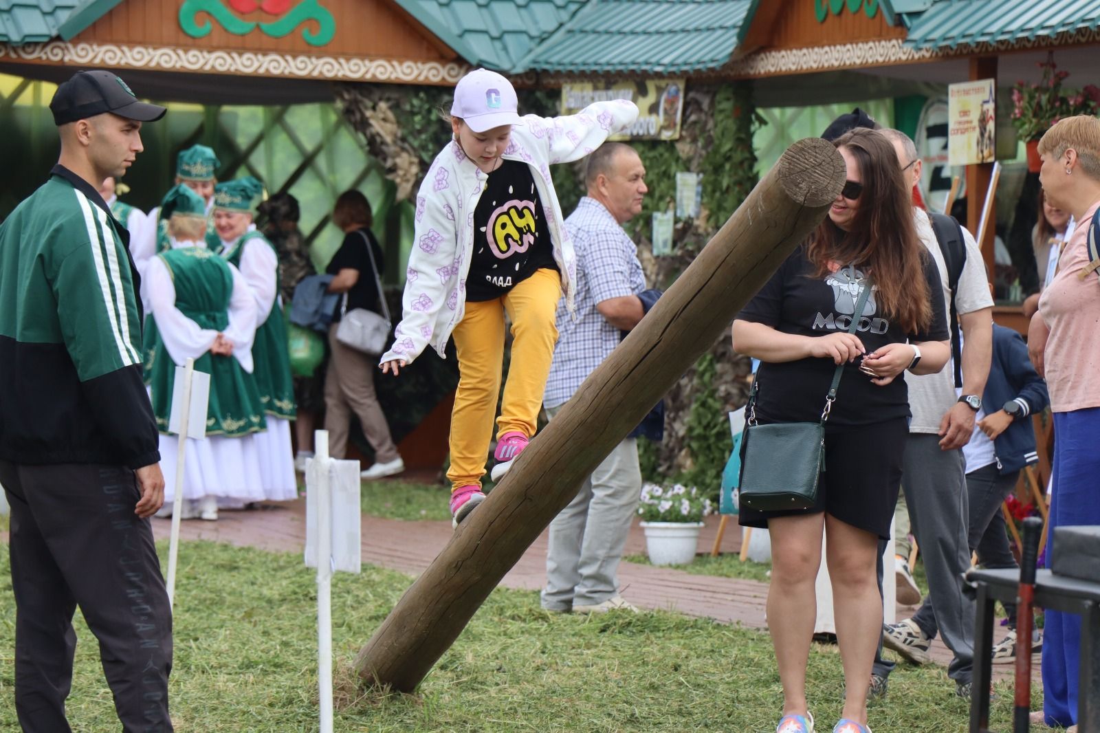 Нурлатское подворье на казанском Сабантуе посетил Раис Татарстана (+ фоторепортаж)