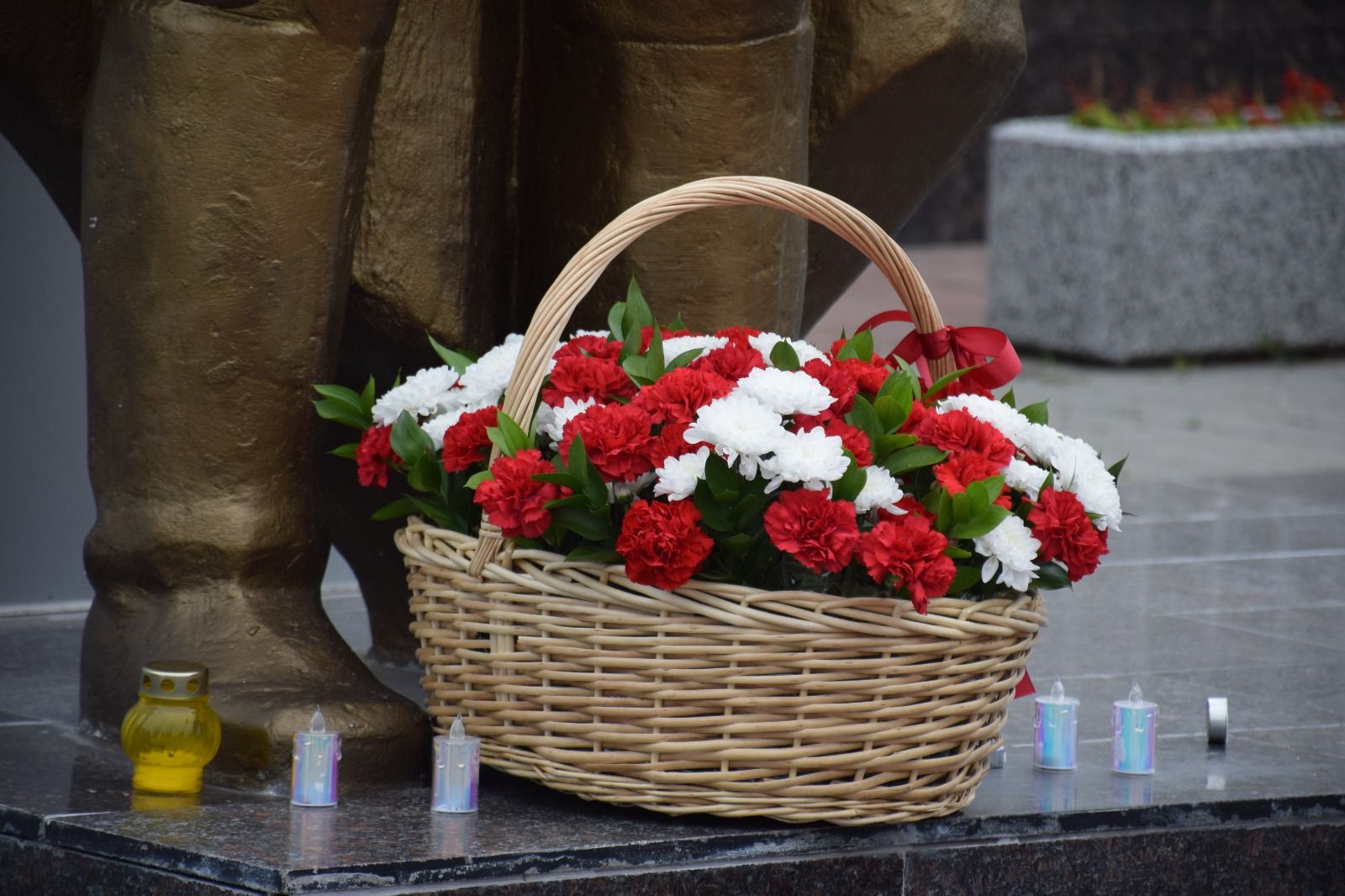 В День памяти и скорби в Нурлате прошел траурный митинг (+ фоторепортаж)