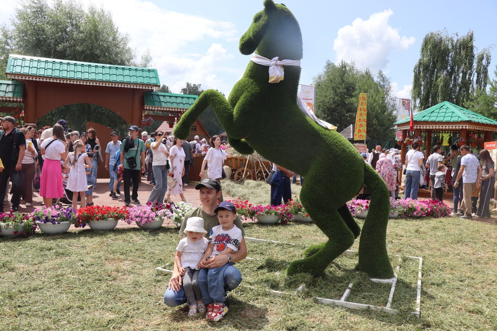 Нурлатское подворье на казанском Сабантуе посетил Раис Татарстана (+ фоторепортаж)