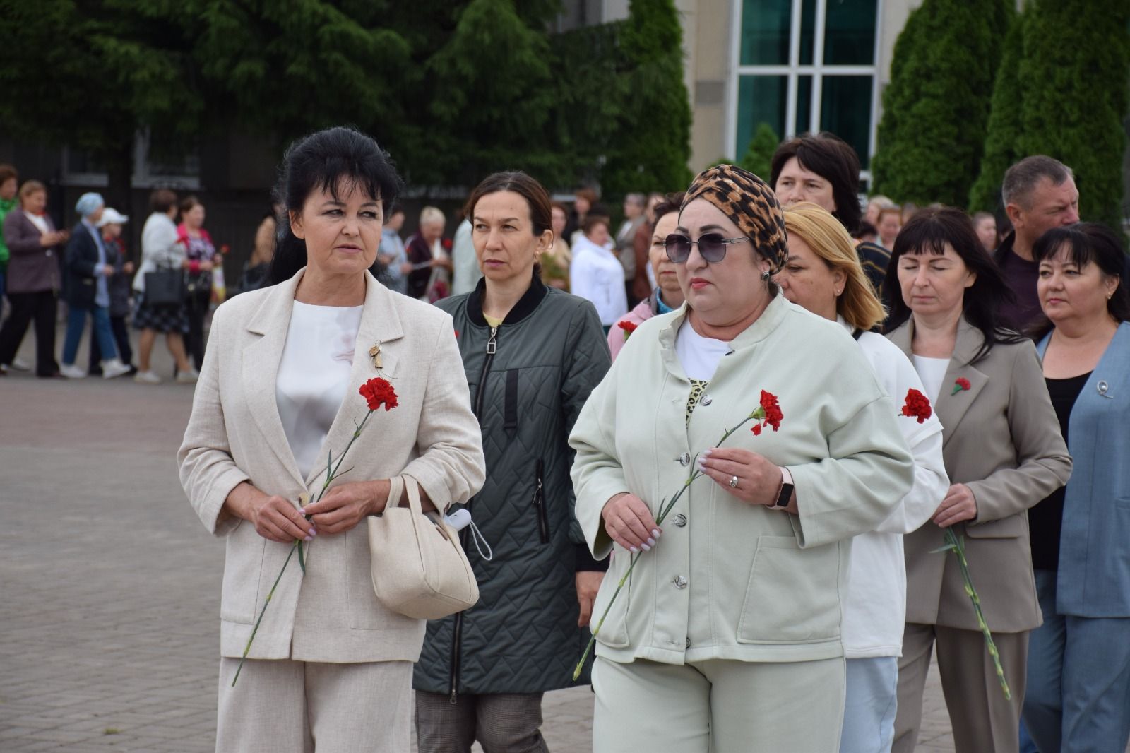 В День памяти и скорби в Нурлате прошел траурный митинг (+ фоторепортаж)