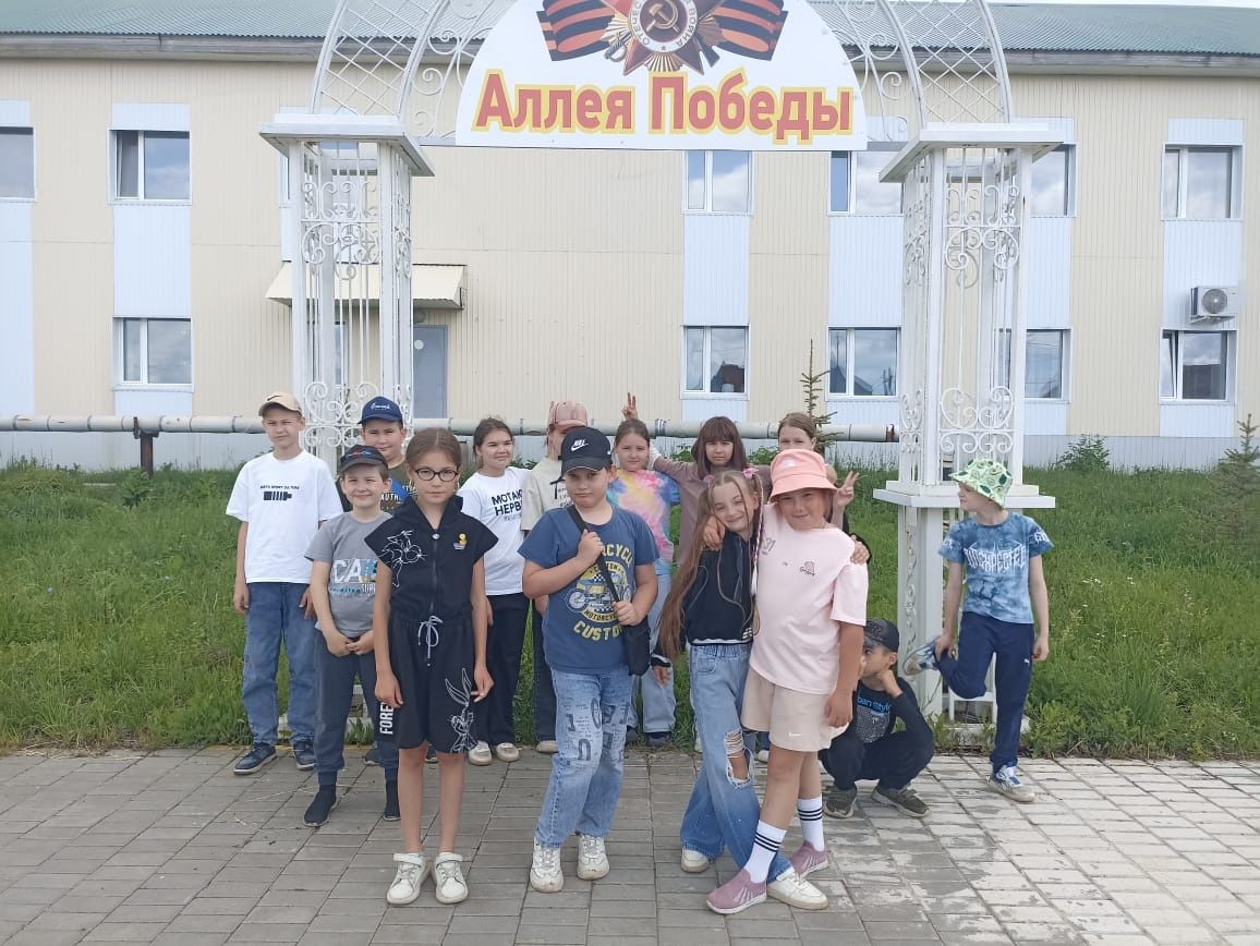 Юные исследователи из Нурлата побывали на железнодорожном вокзале