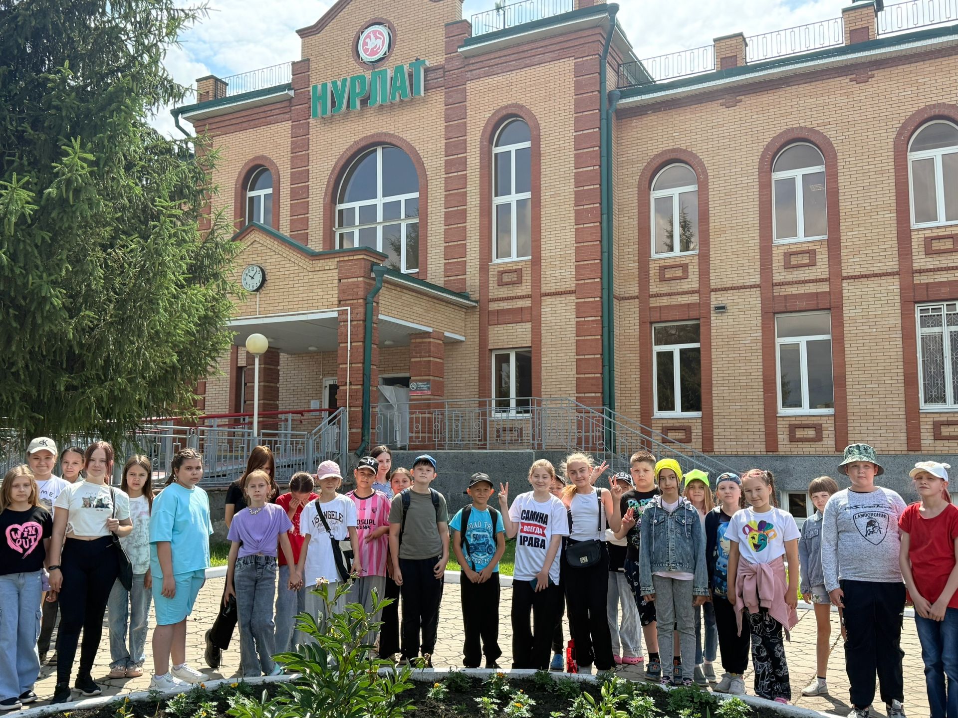 Юные исследователи из Нурлата побывали на железнодорожном вокзале