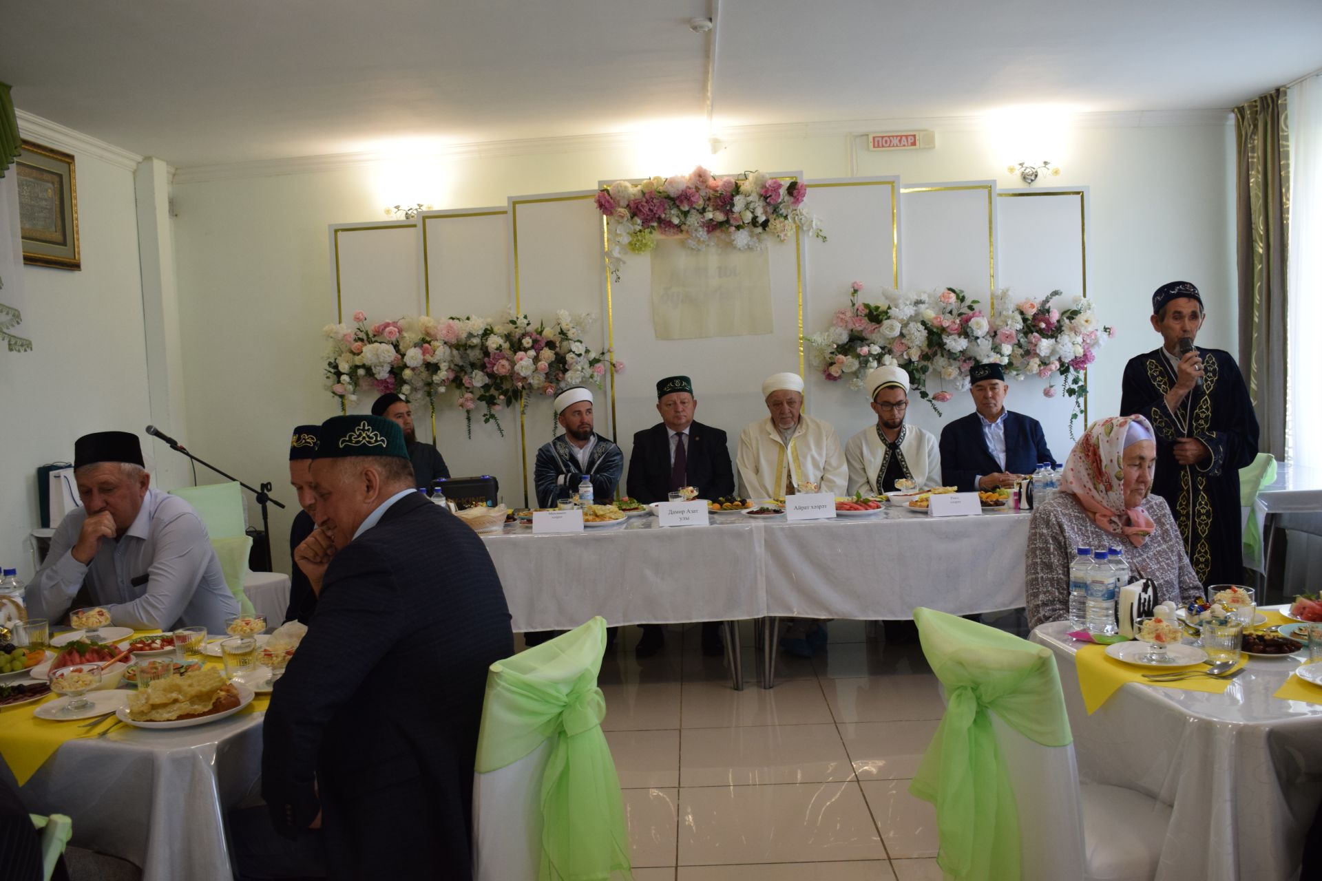 В образовательном центре имени Ахмадзаки хазрата Сафиуллина прошел Курбан-меджлис