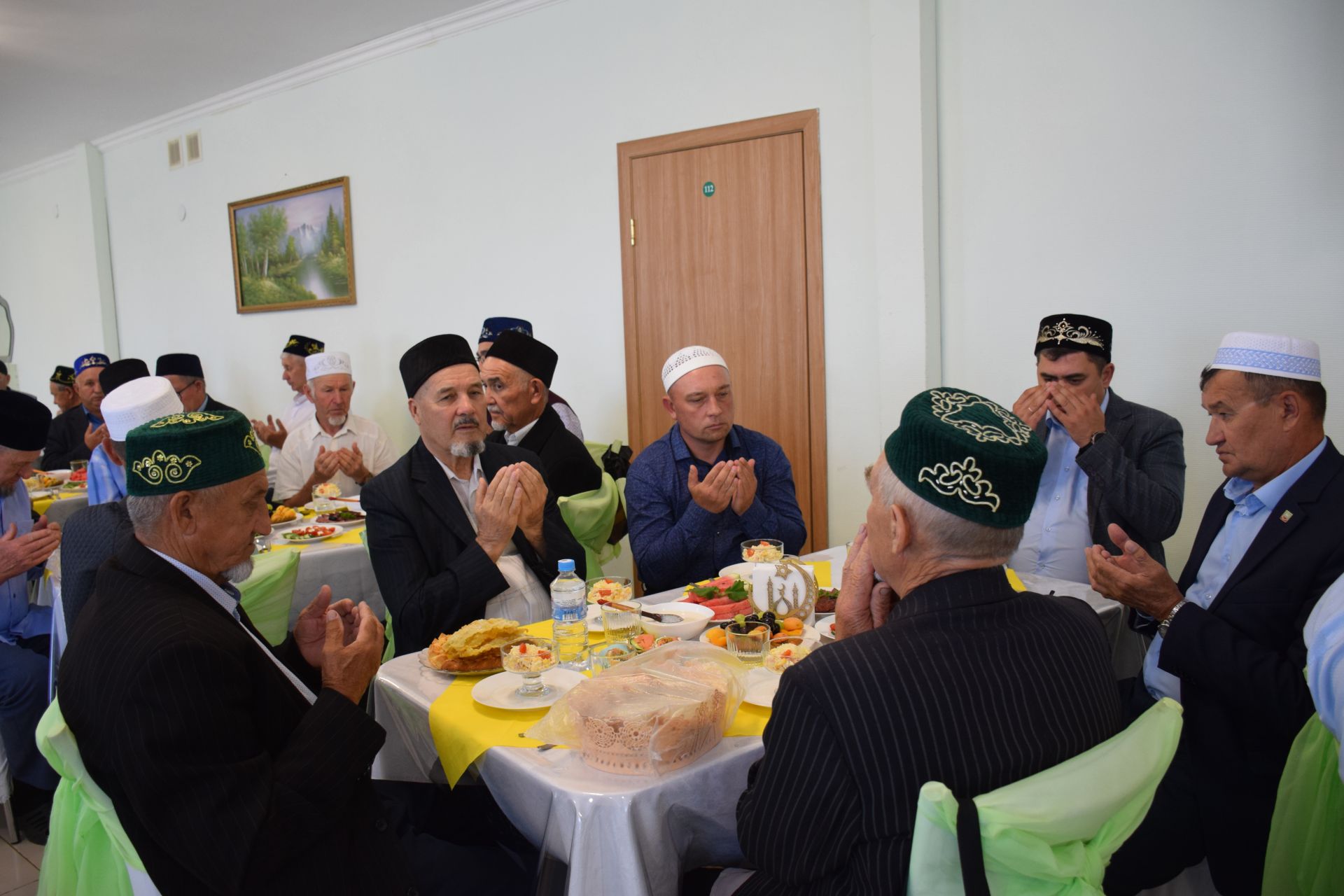 В образовательном центре имени Ахмадзаки хазрата Сафиуллина прошел Курбан-меджлис