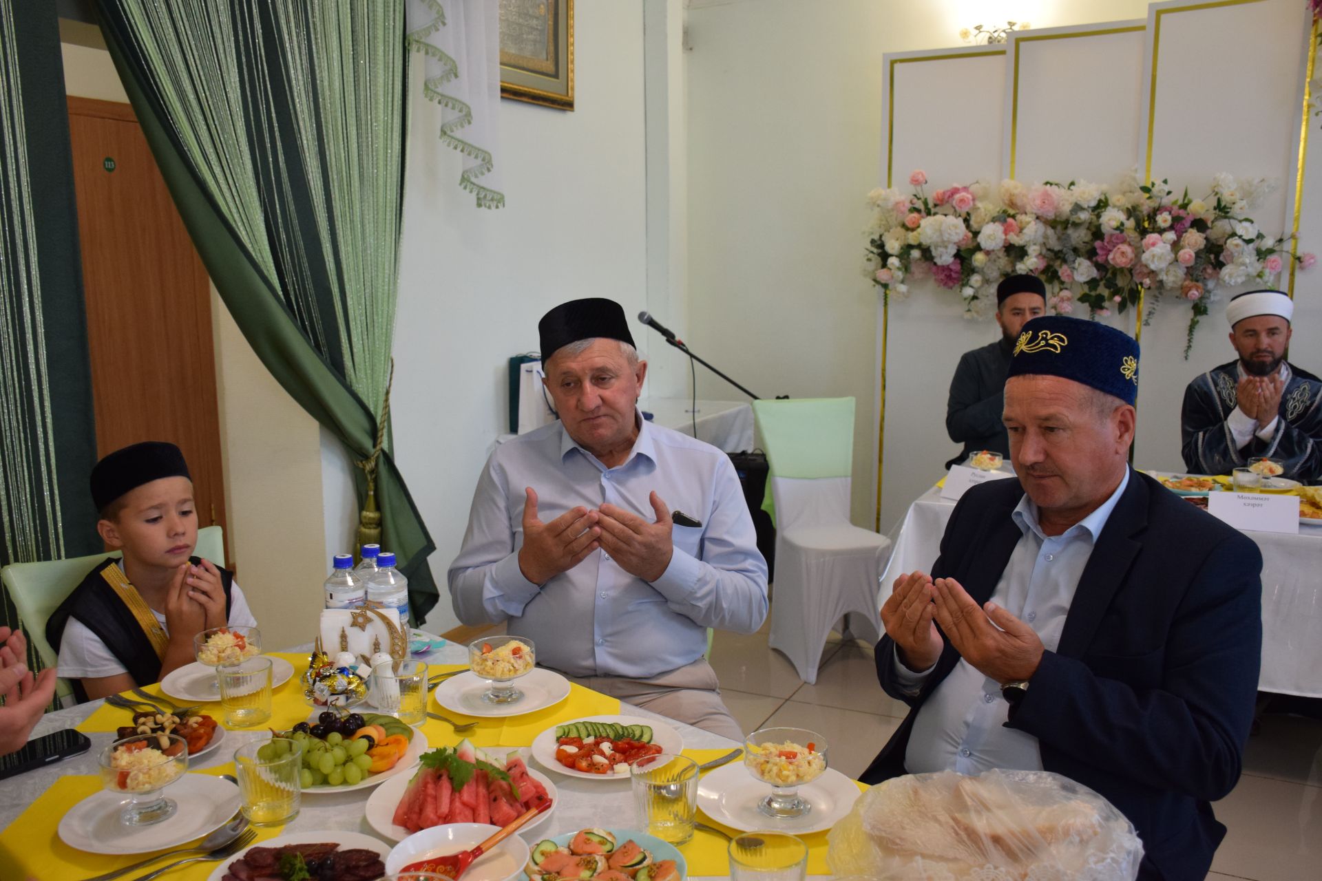 В образовательном центре имени Ахмадзаки хазрата Сафиуллина прошел Курбан-меджлис