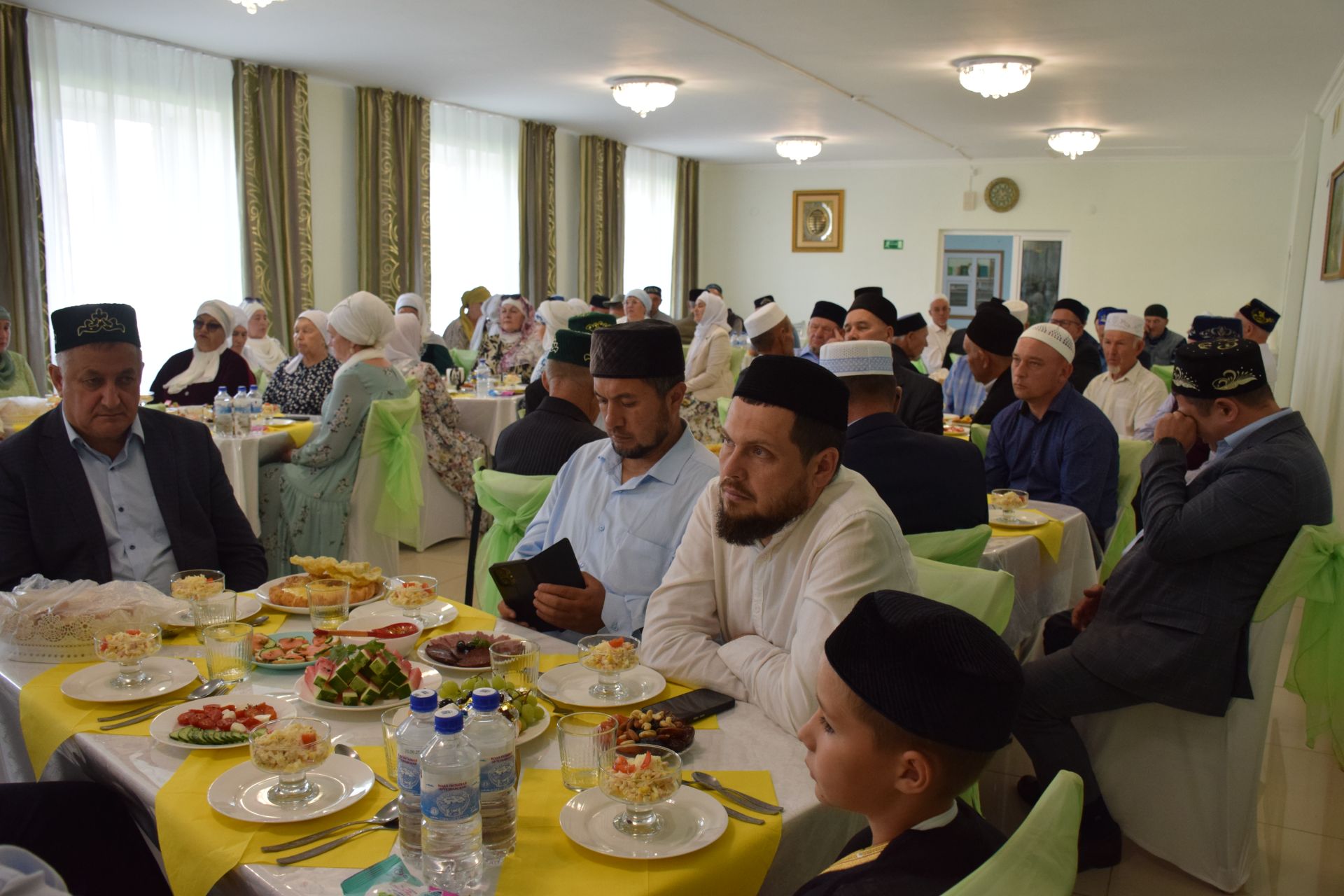 В образовательном центре имени Ахмадзаки хазрата Сафиуллина прошел Курбан-меджлис
