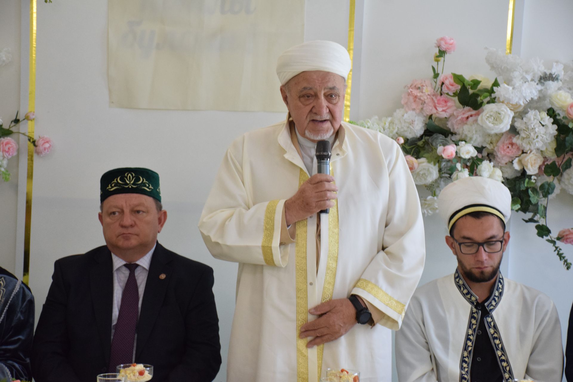 В образовательном центре имени Ахмадзаки хазрата Сафиуллина прошел Курбан-меджлис