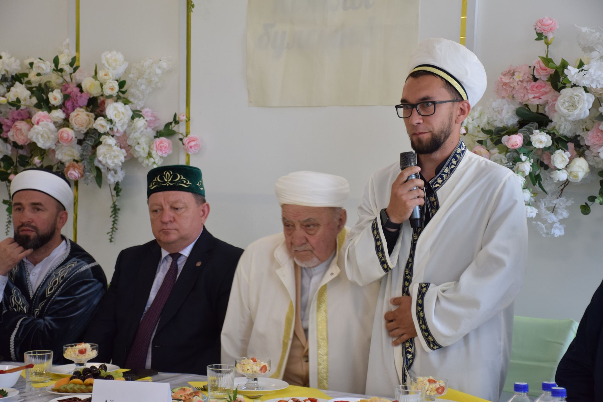 В образовательном центре имени Ахмадзаки хазрата Сафиуллина прошел Курбан-меджлис