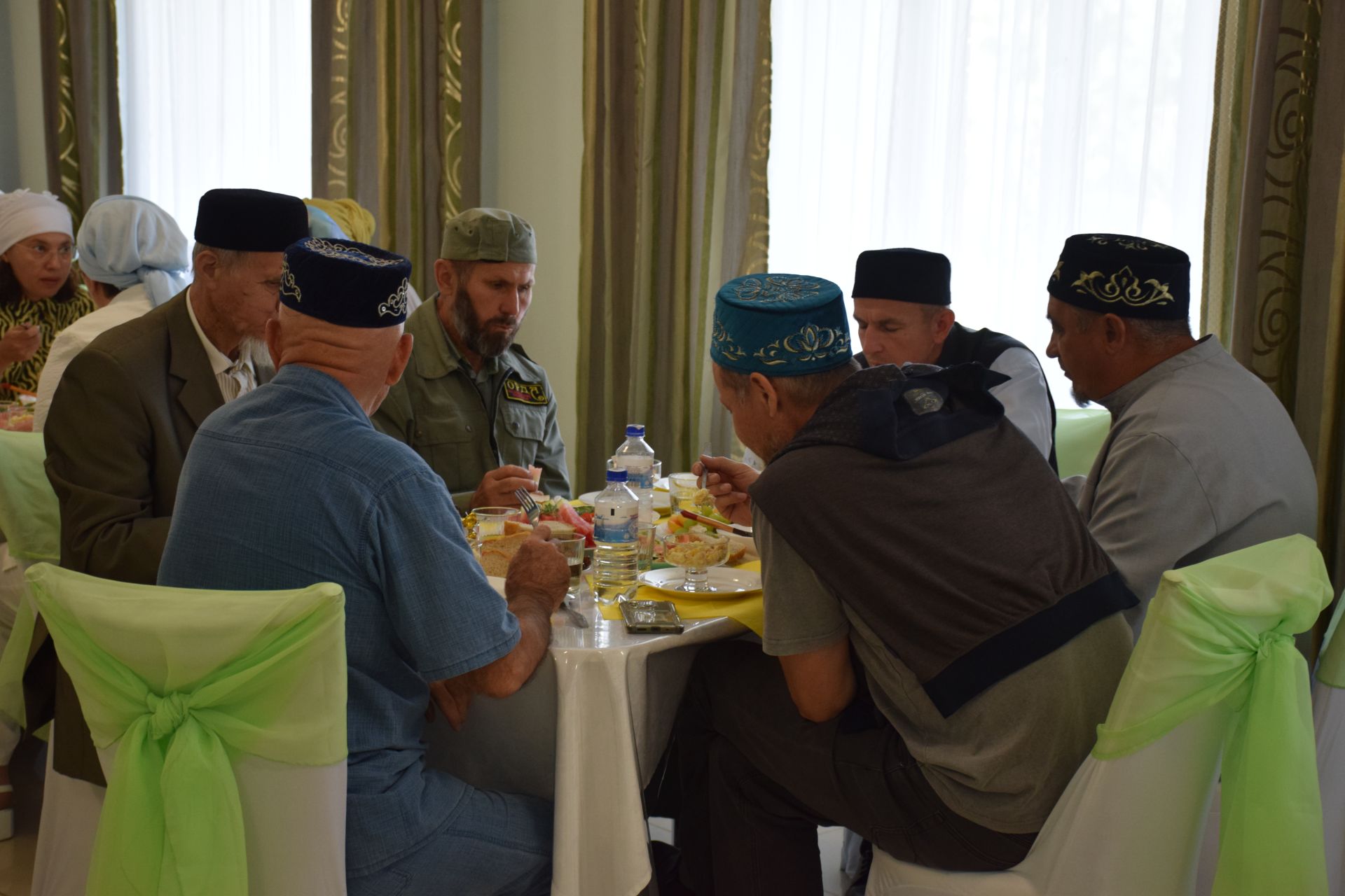 В образовательном центре имени Ахмадзаки хазрата Сафиуллина прошел Курбан-меджлис