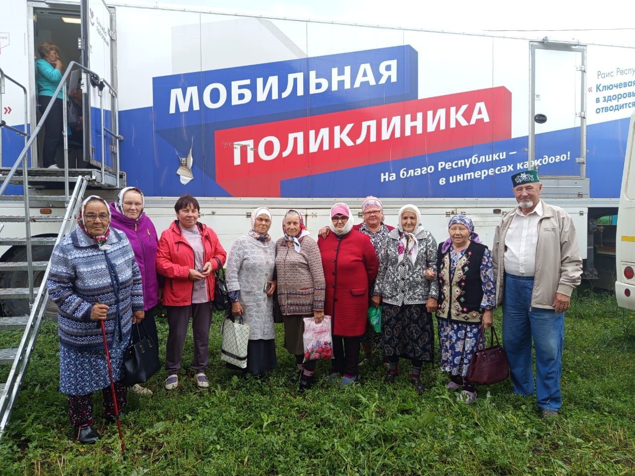 Мобильная поликлиника приехала в село Бурметьево