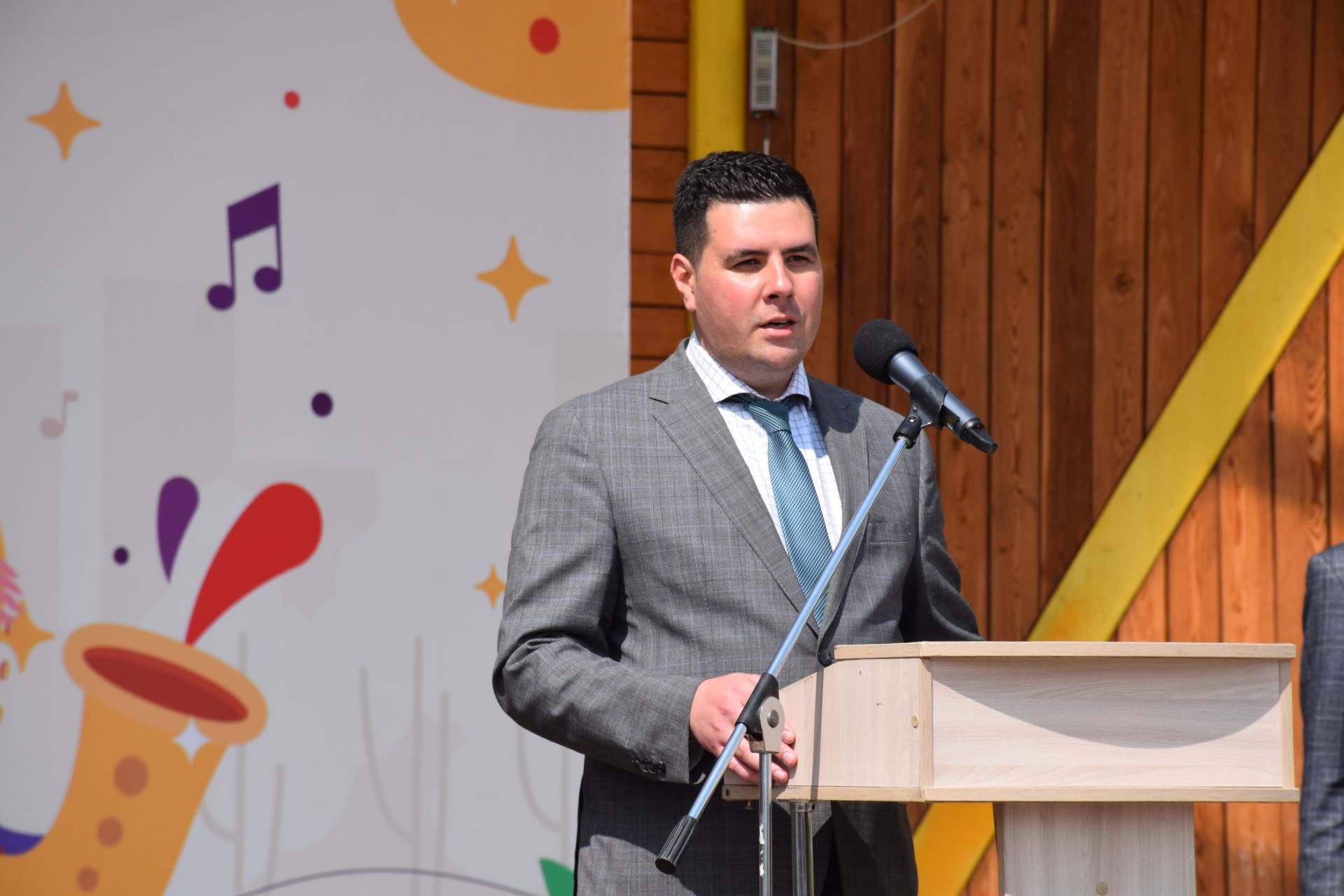 В преддверии Дня социального работника в Нурлате прошло праздничное мероприятие