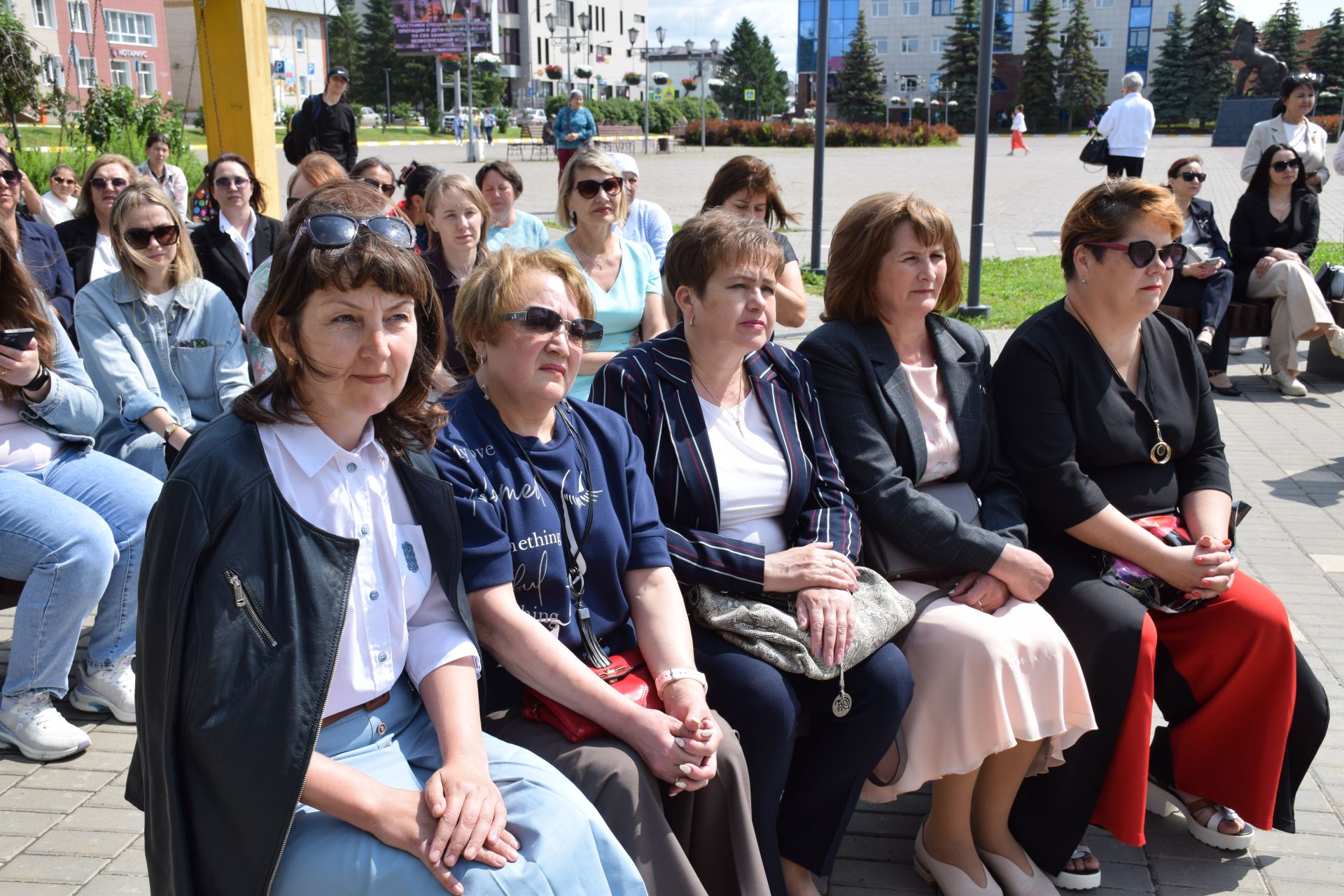 В преддверии Дня социального работника в Нурлате прошло праздничное мероприятие