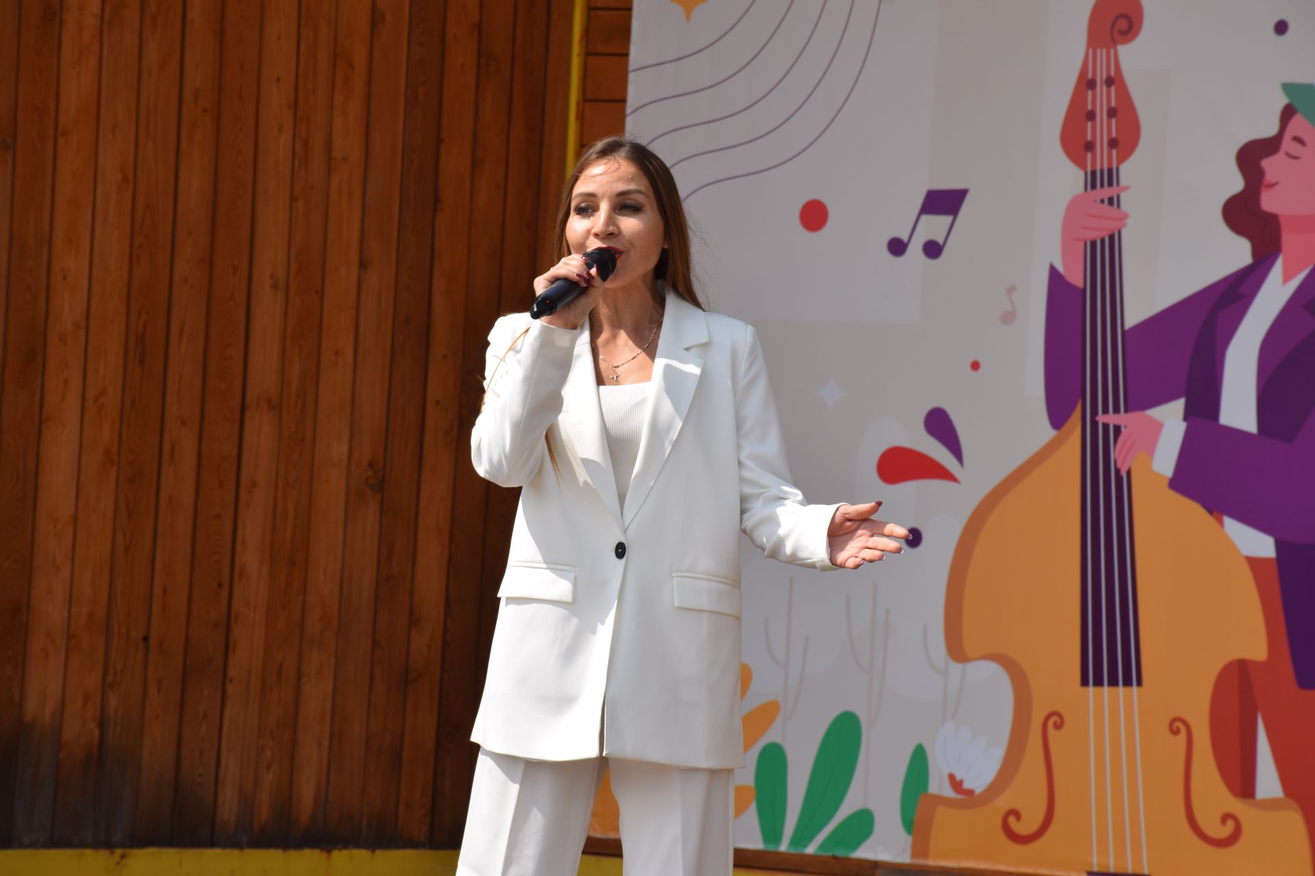 В преддверии Дня социального работника в Нурлате прошло праздничное мероприятие