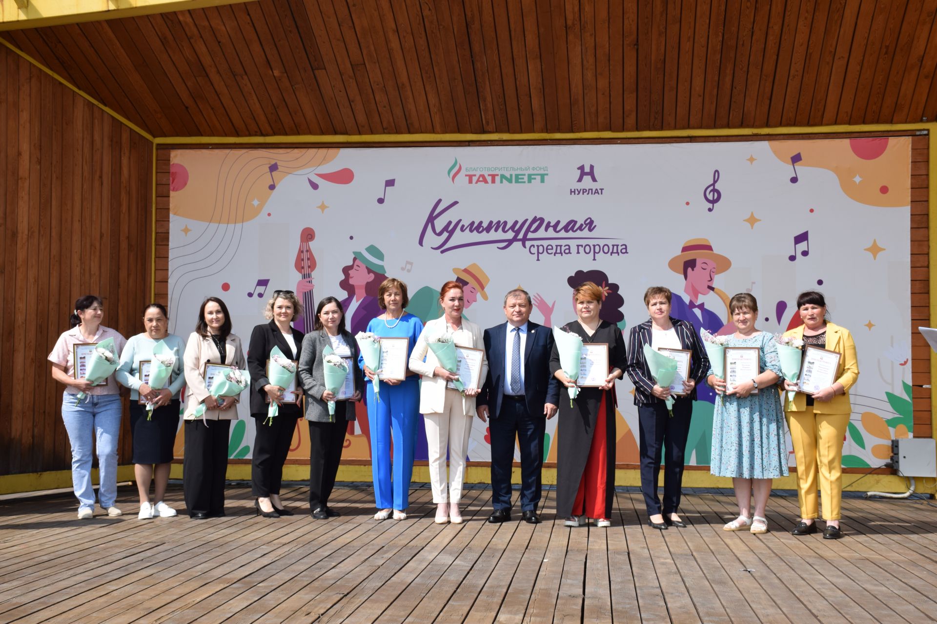 В преддверии Дня социального работника в Нурлате прошло праздничное мероприятие