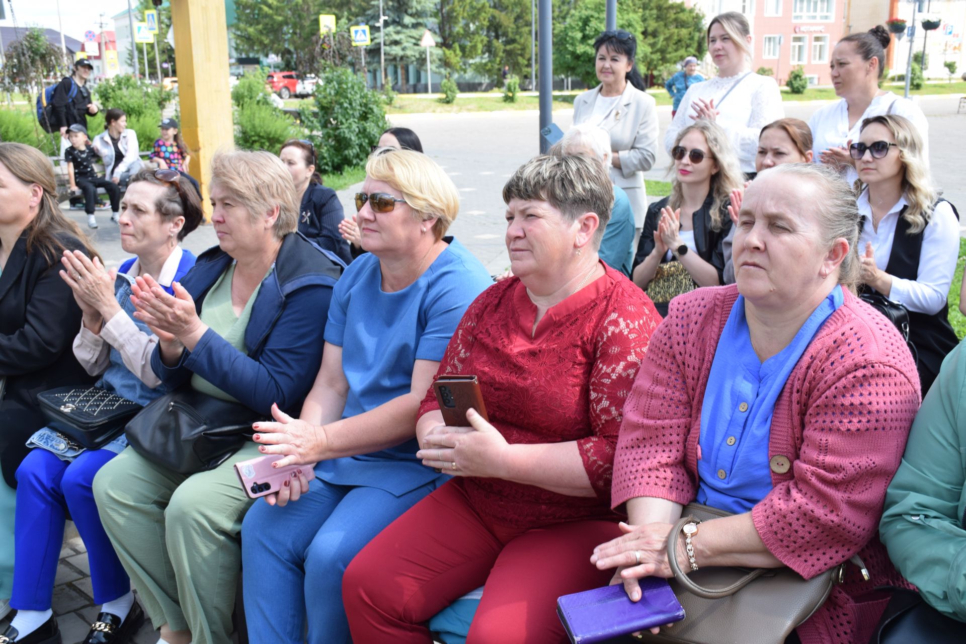 В преддверии Дня социального работника в Нурлате прошло праздничное мероприятие