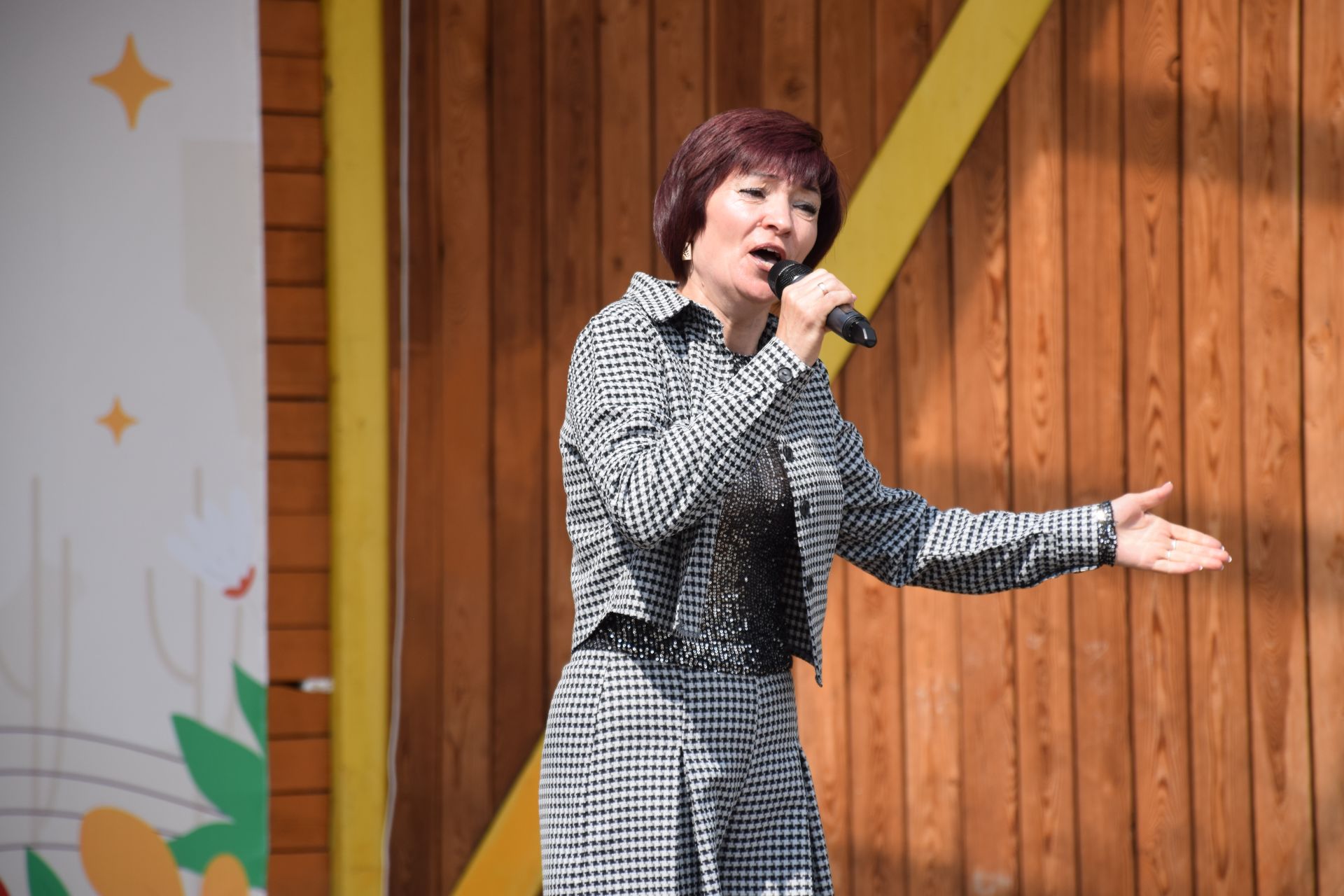 В преддверии Дня социального работника в Нурлате прошло праздничное мероприятие