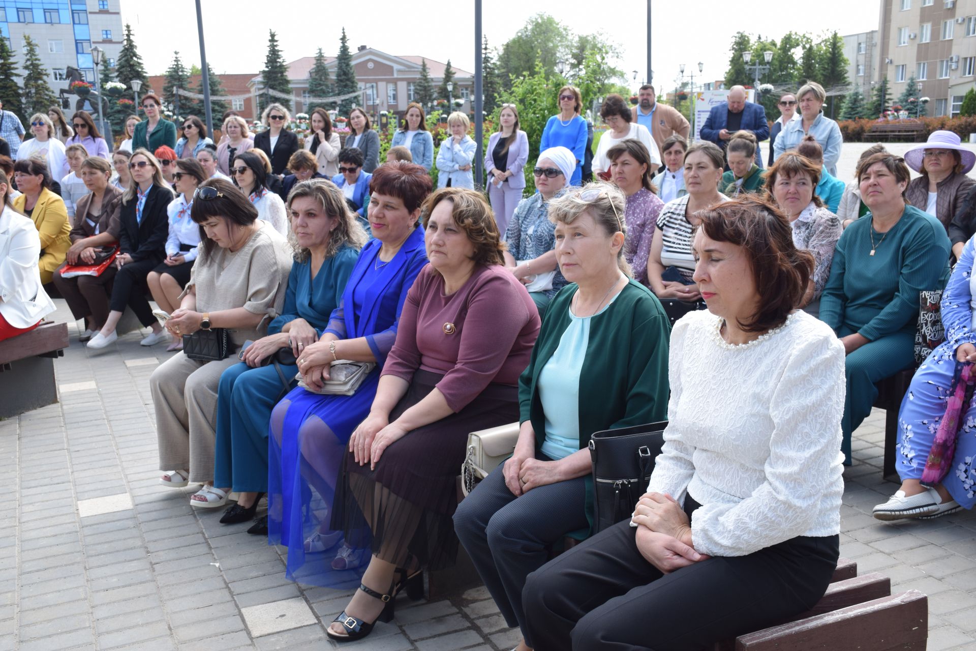 В преддверии Дня социального работника в Нурлате прошло праздничное мероприятие