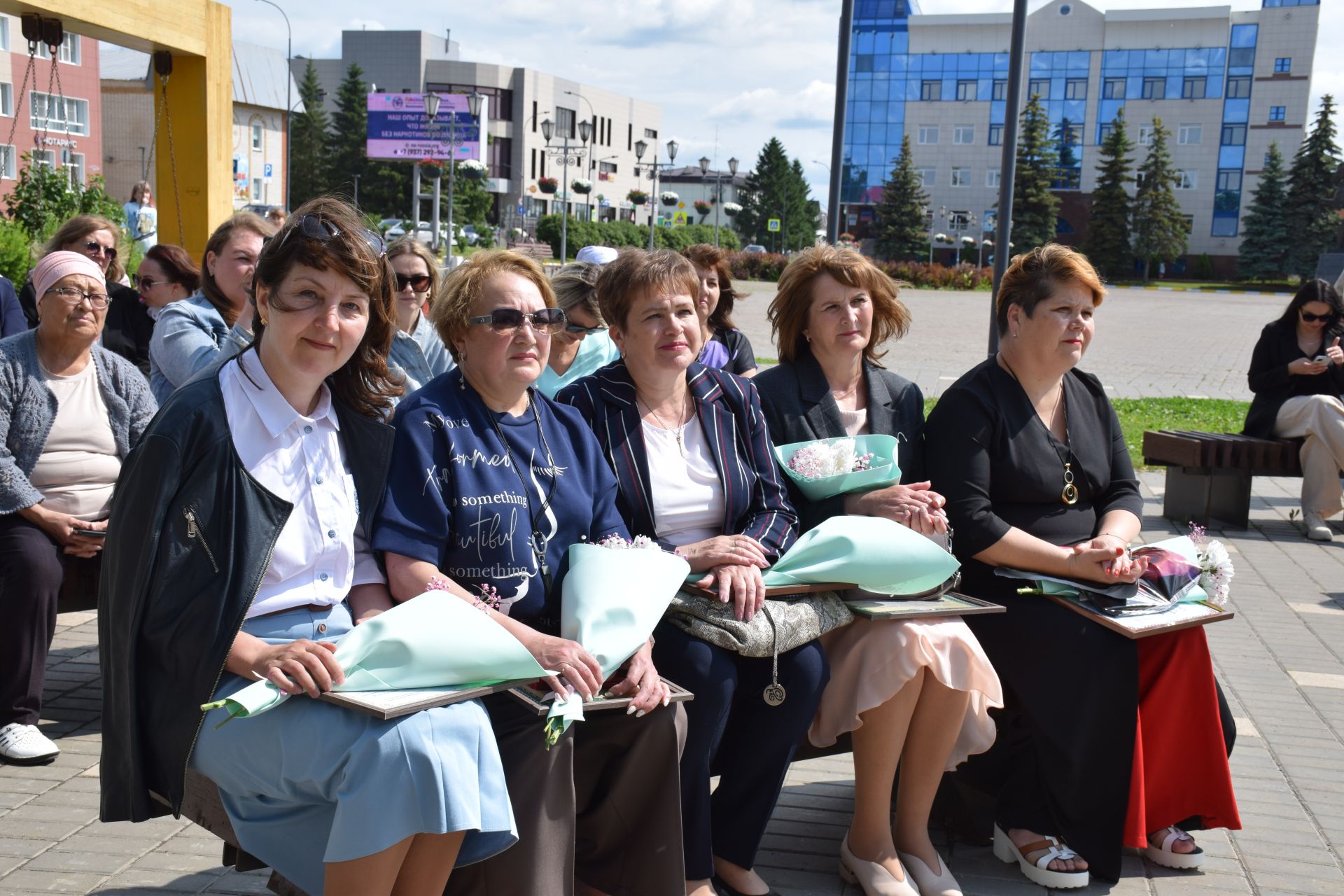 В преддверии Дня социального работника в Нурлате прошло праздничное мероприятие