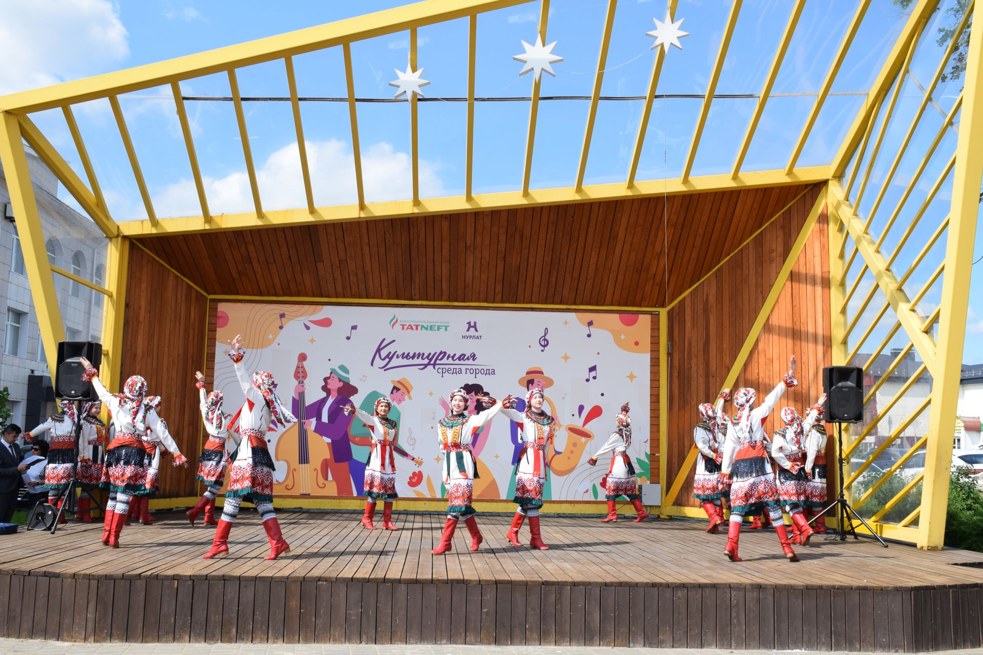 В преддверии Дня социального работника в Нурлате прошло праздничное мероприятие