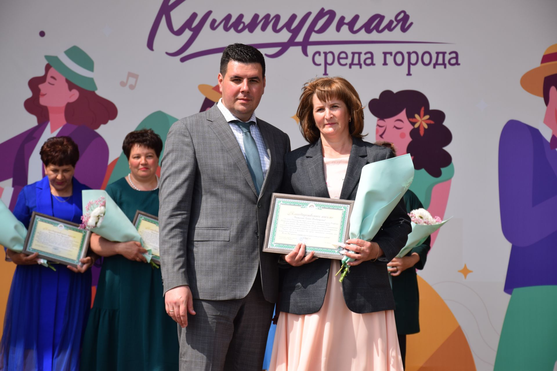 В преддверии Дня социального работника в Нурлате прошло праздничное мероприятие