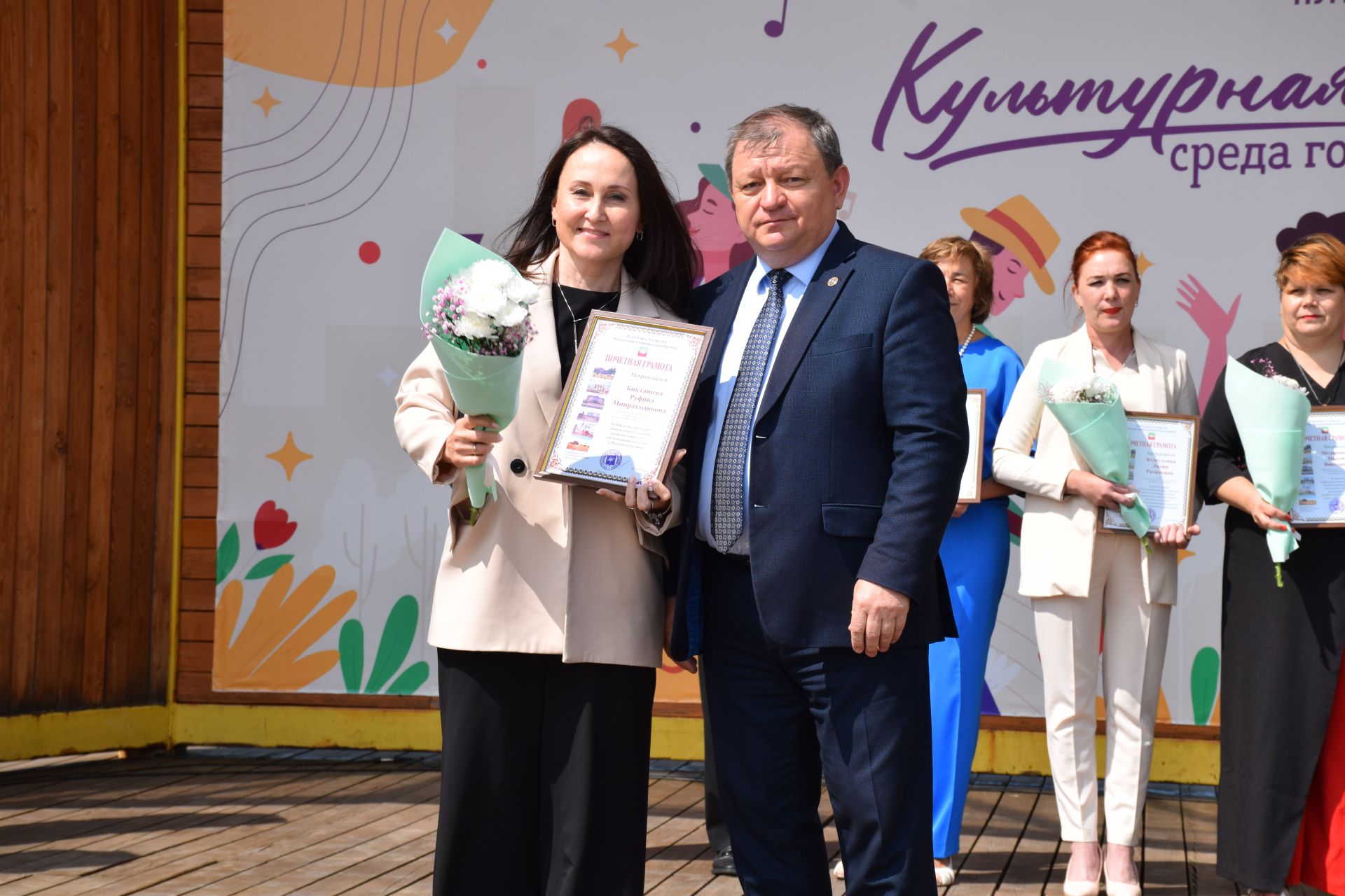 В преддверии Дня социального работника в Нурлате прошло праздничное мероприятие