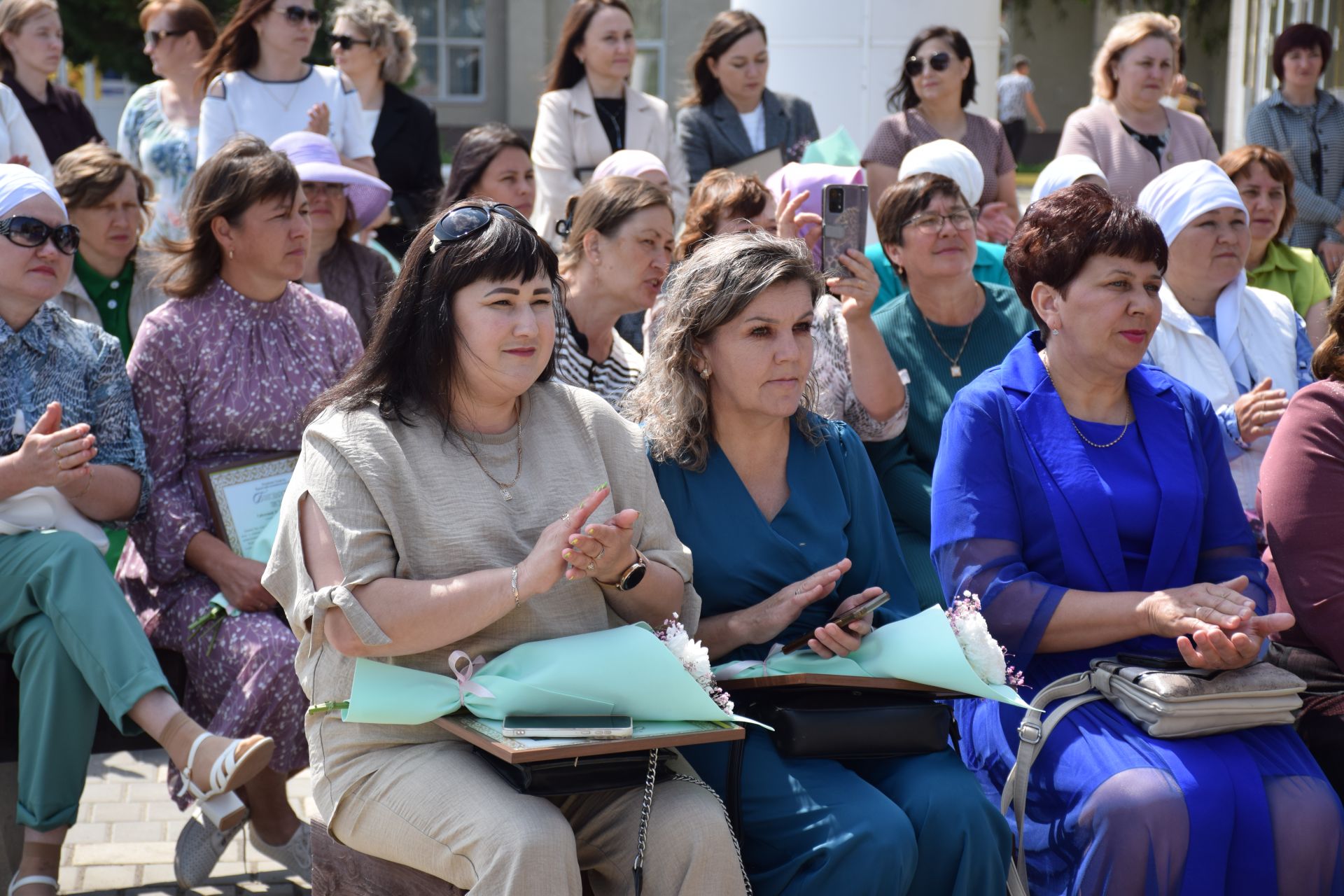 В преддверии Дня социального работника в Нурлате прошло праздничное мероприятие